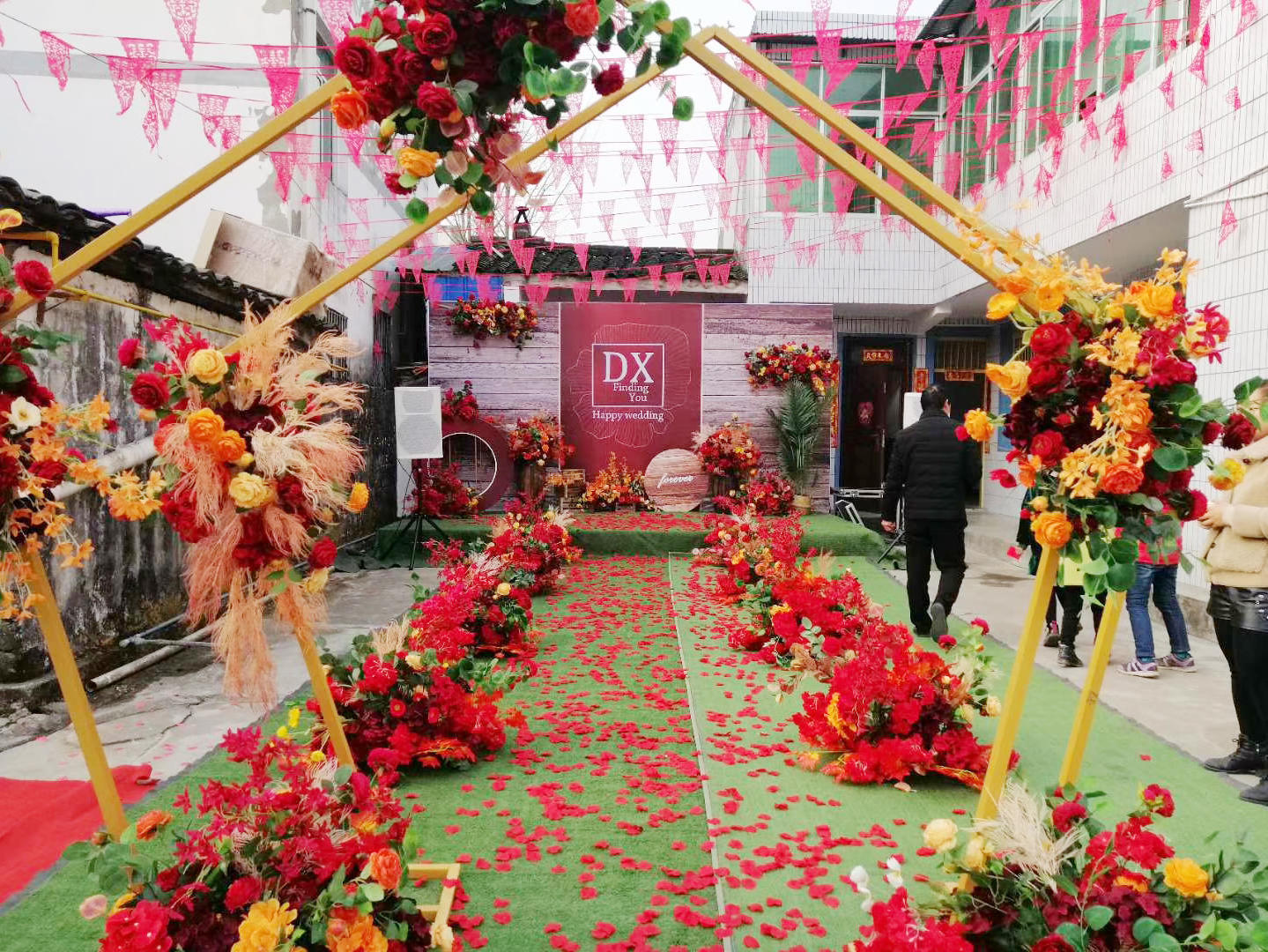 1314婚礼·户外简约红色系婚礼【超高性价比】