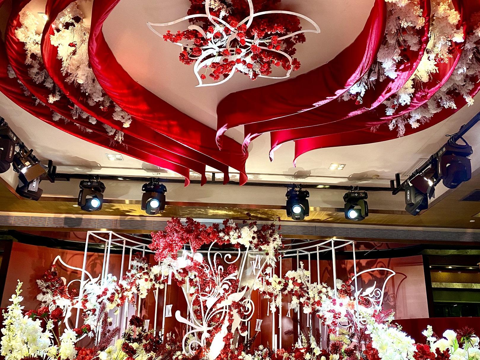 【高贵复古红色系】新概念婚宴套餐（酒席+婚庆）