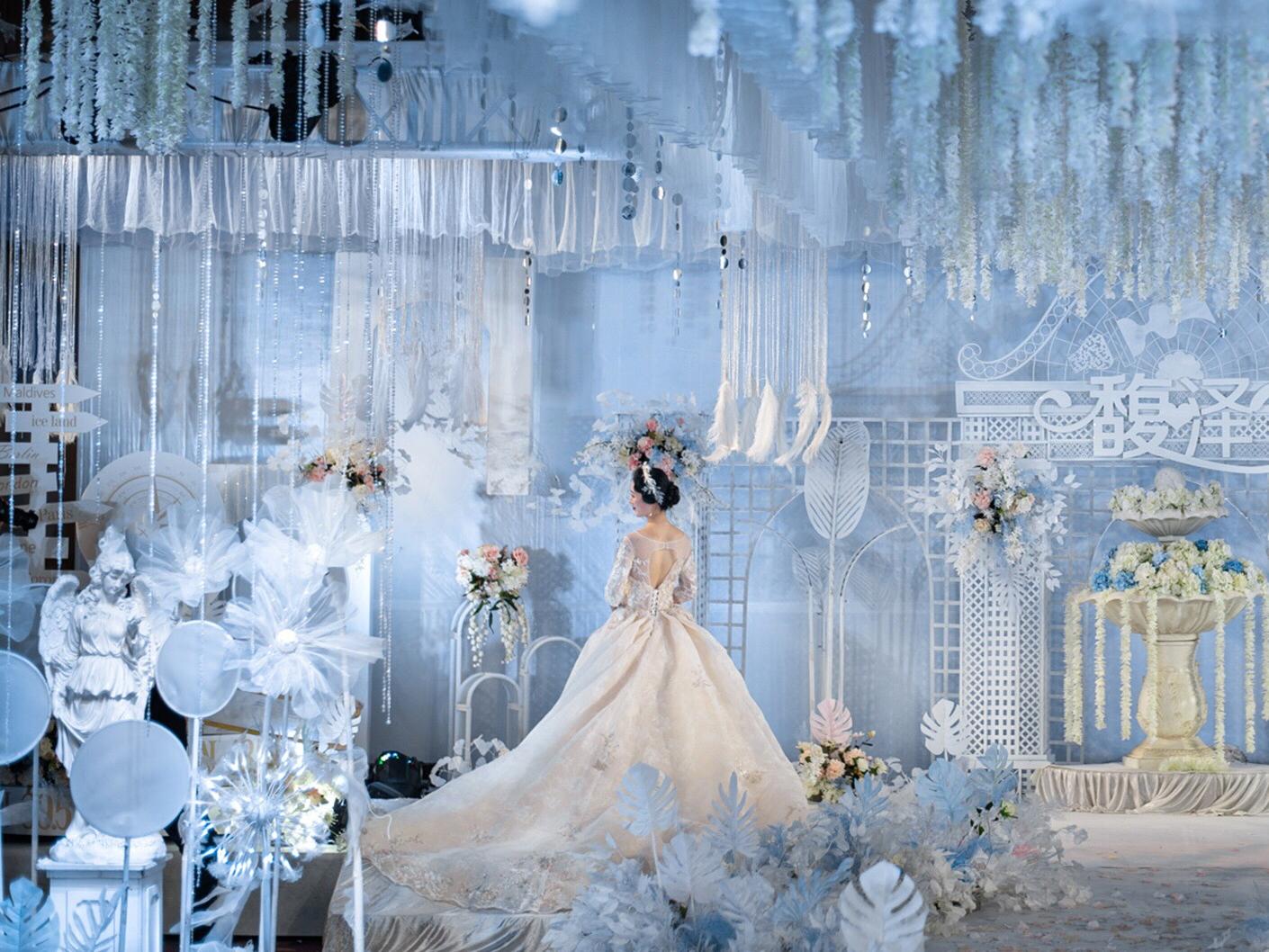 【年度热销套餐】首席档化妆师全程跟妆/轻奢套系