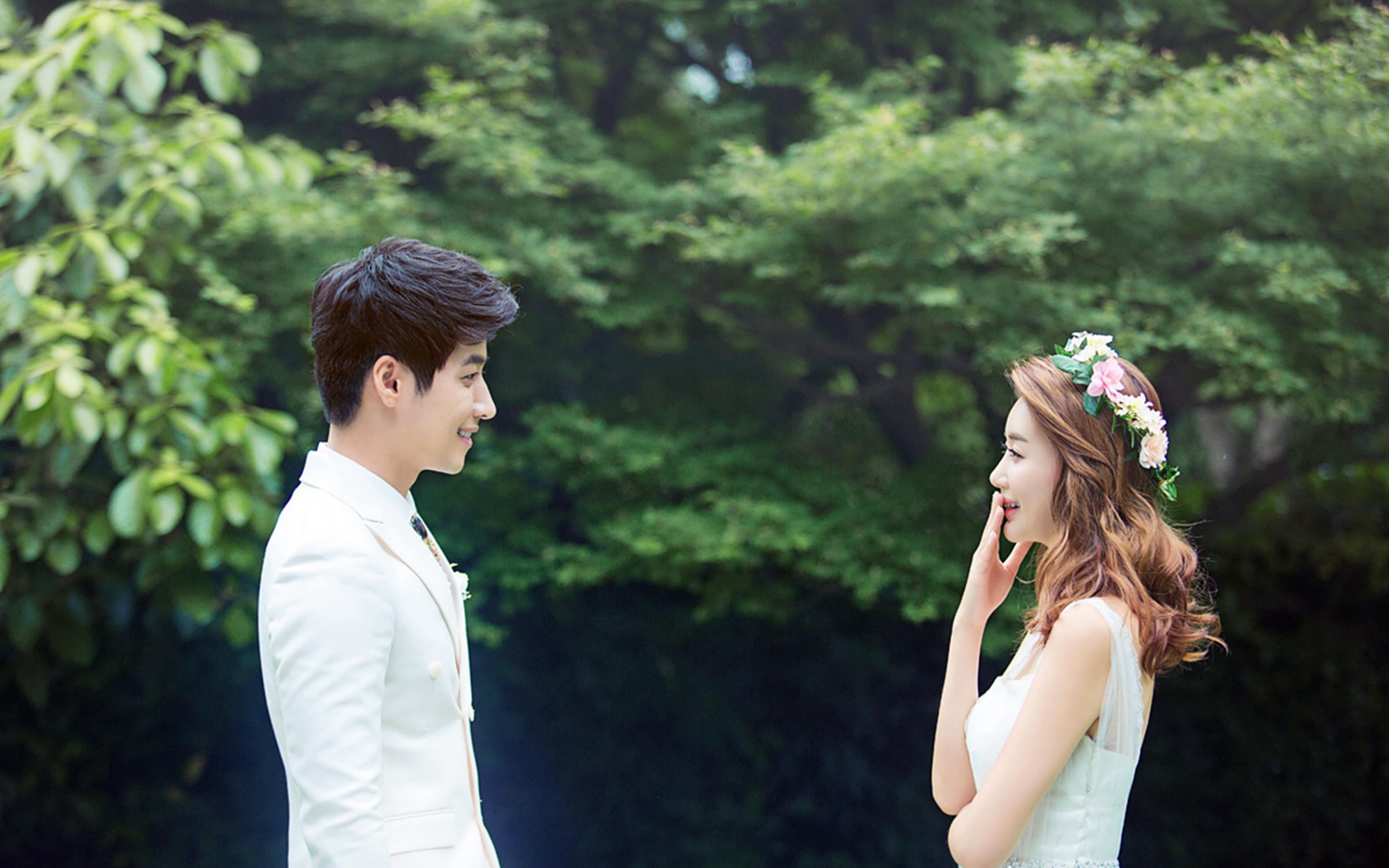 唯美婚紗套系 內(nèi)景+外景 精修30張