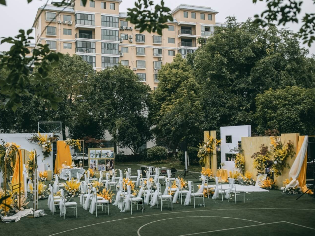 【2021新款秋色复古草坪婚礼】【晓东爆款】