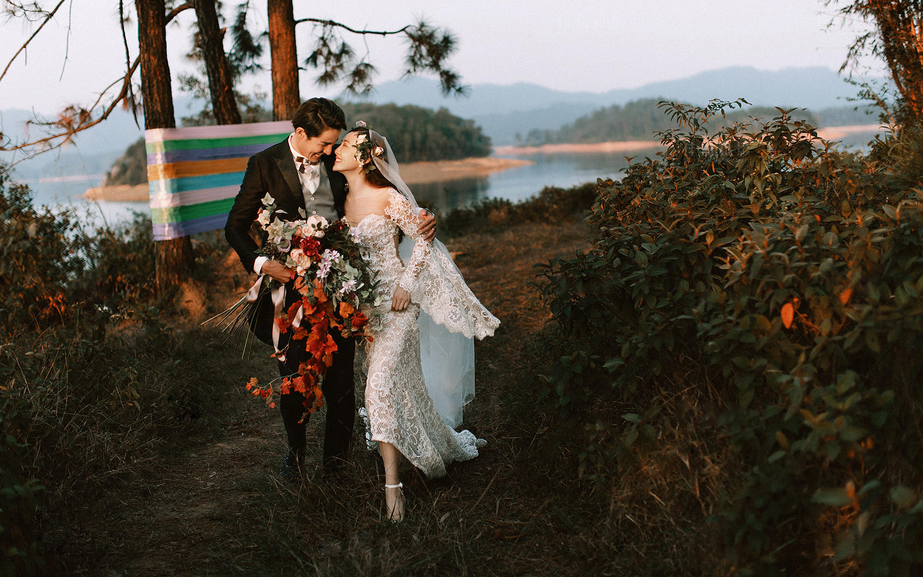 超值团购丨城市轻旅拍送主婚纱全程接送+精修30张