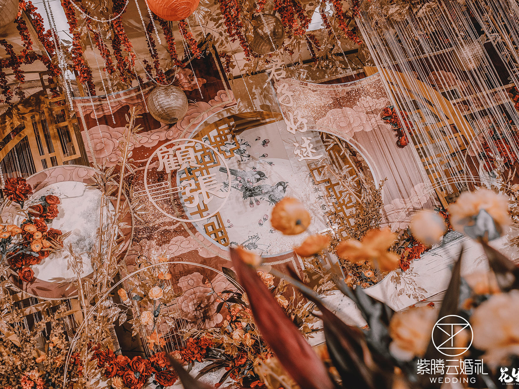紫腾云婚礼 | 爆款华丽红金新中式 会所大改造