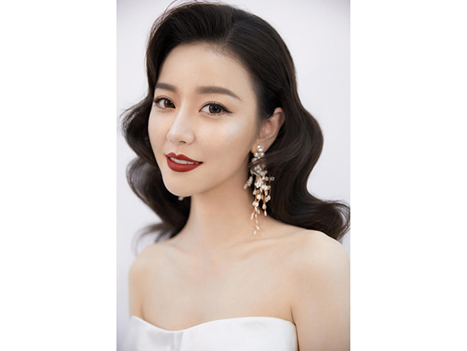 【星造型】首席团队全天跟妆+妈妈妆+伴娘妆