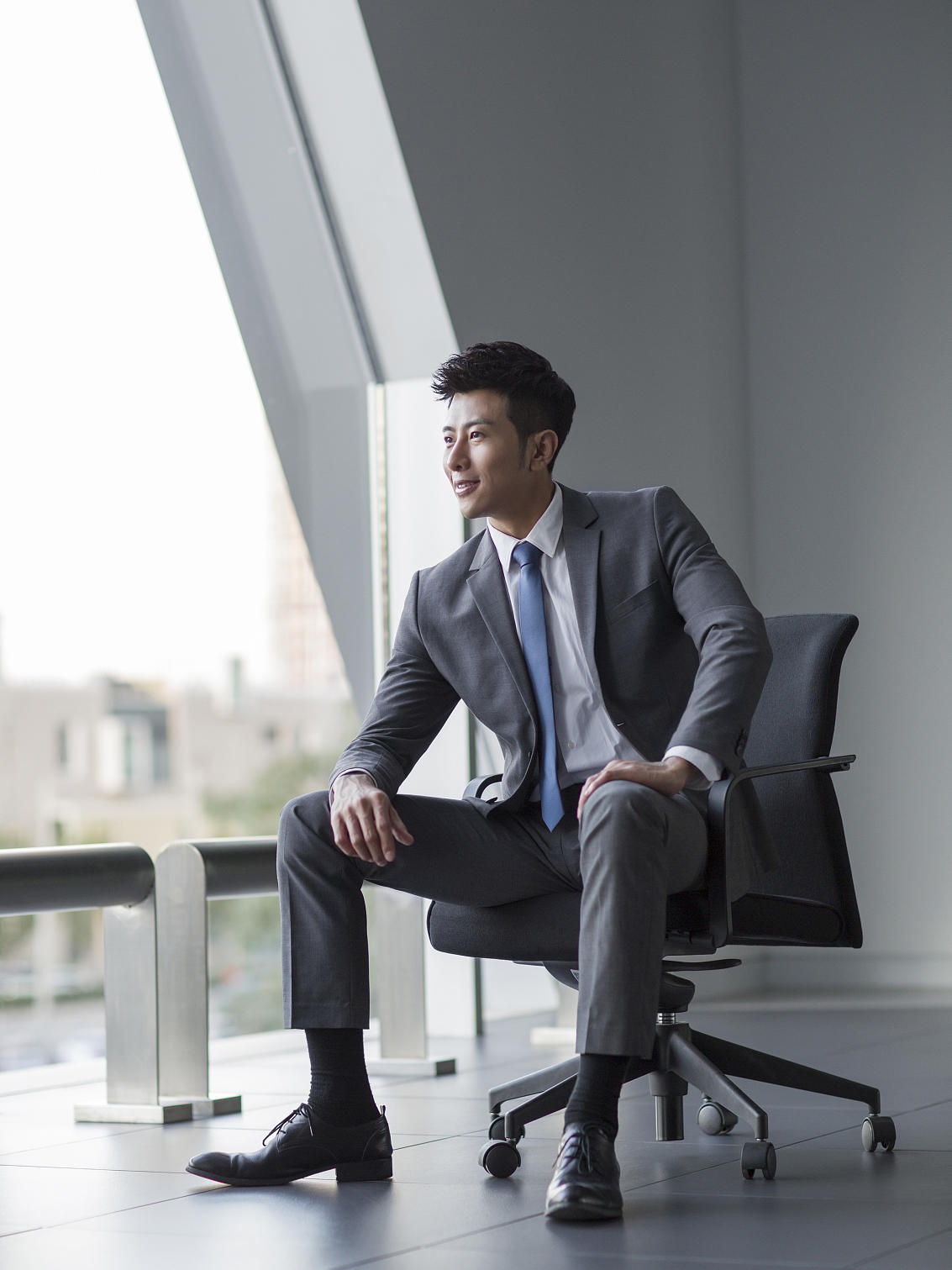 【匠心定制】韩版会议婚礼休闲新郎西服四件套 