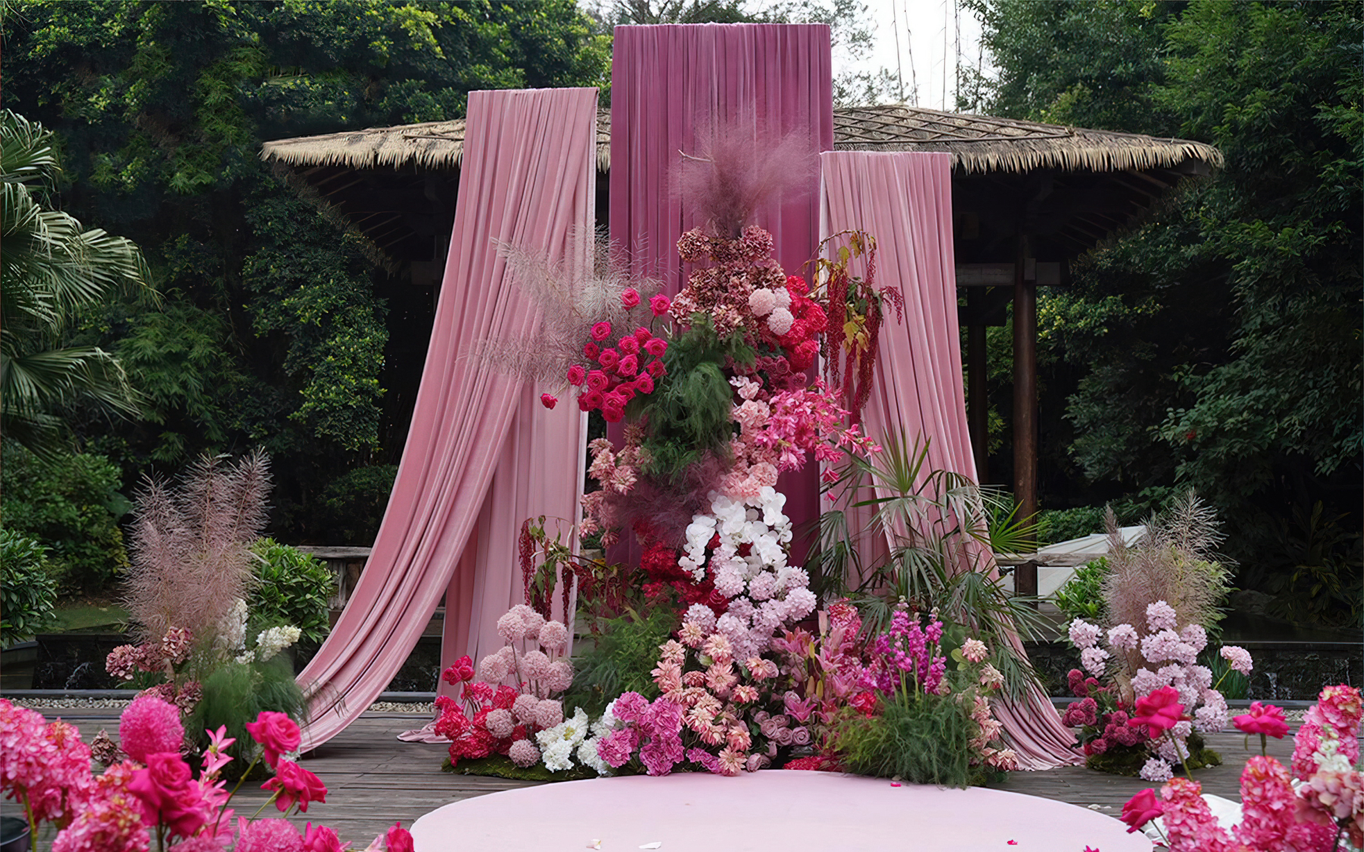 轻盈粉调，浪漫萦绕