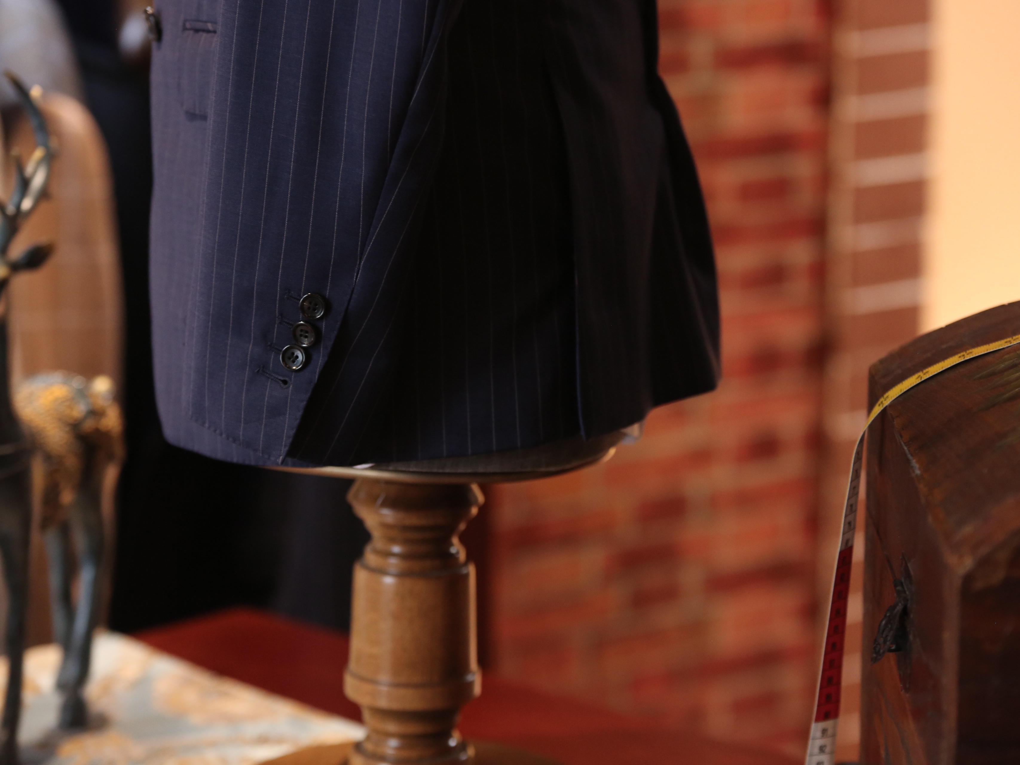 【超值10件套】双排扣暗格纹商务套系