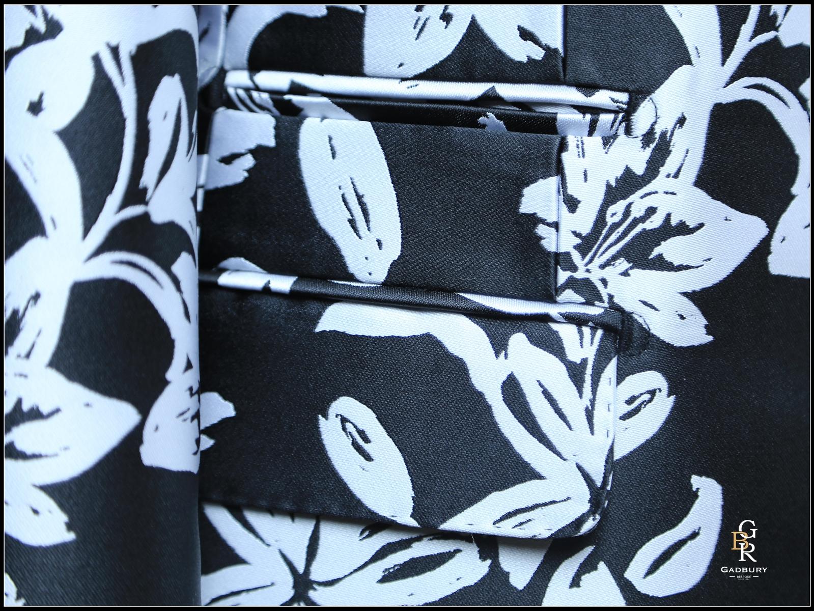 【永恒系列】百合优雅品质黑白提花西服