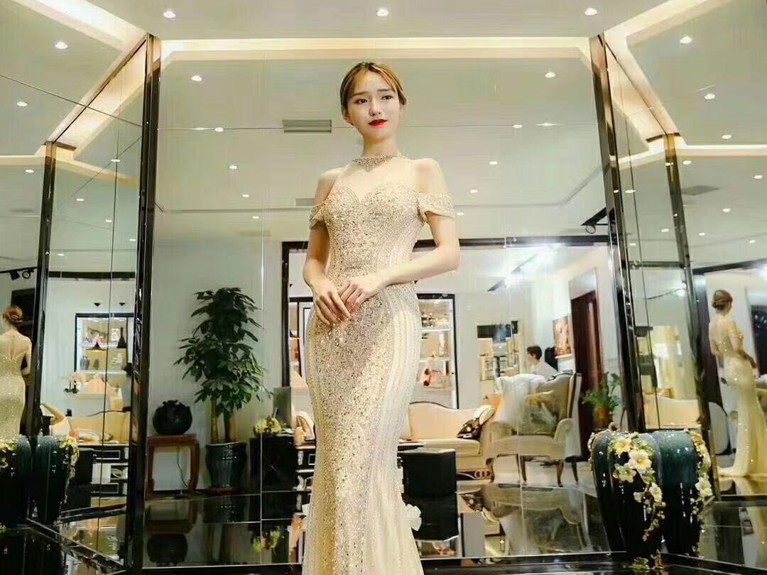 团购特价 妆发+礼服 舞台主持·演出·比赛·领奖