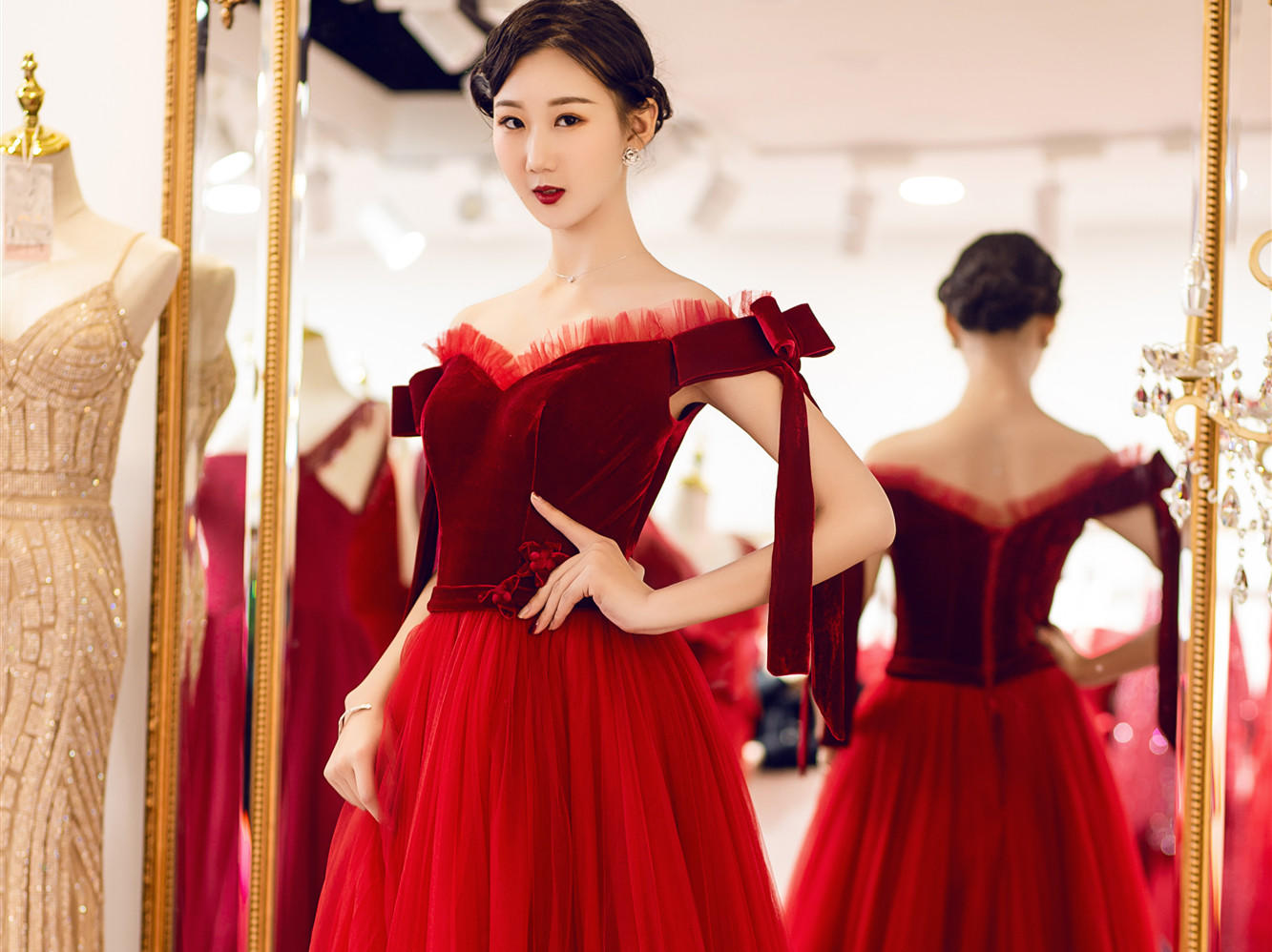 抹胸婚纱+秀禾+蝴蝶结敬酒服+伴娘服