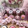 粉色公主风格甜品台
