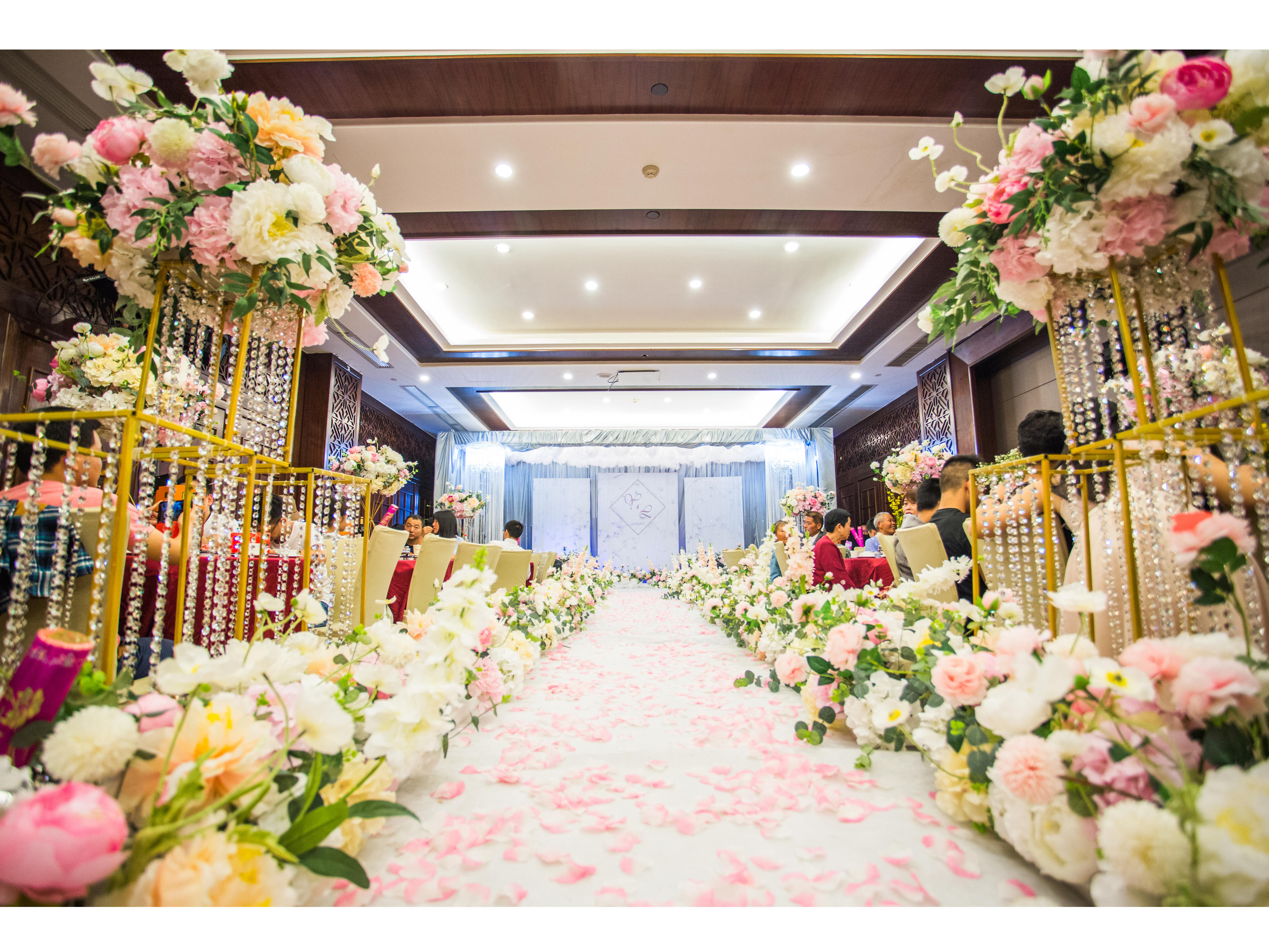 【花開世界】在最合適的年紀，遇見最美好的妳