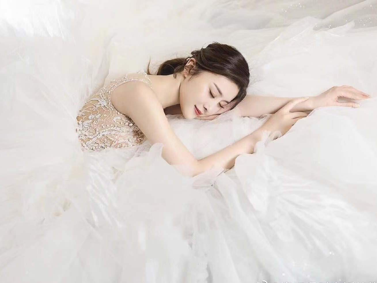 婚纱礼服五件套餐超值优惠