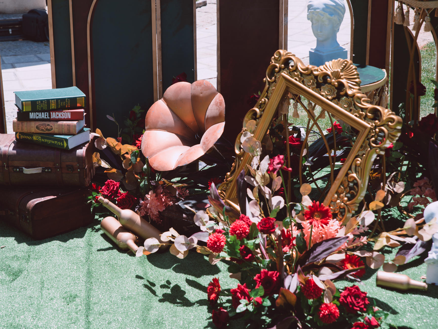 复古大气黑红金户外婚礼【免费LOGO设计】