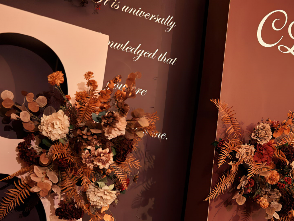 【2021流行风】室内浪漫复古西式婚礼