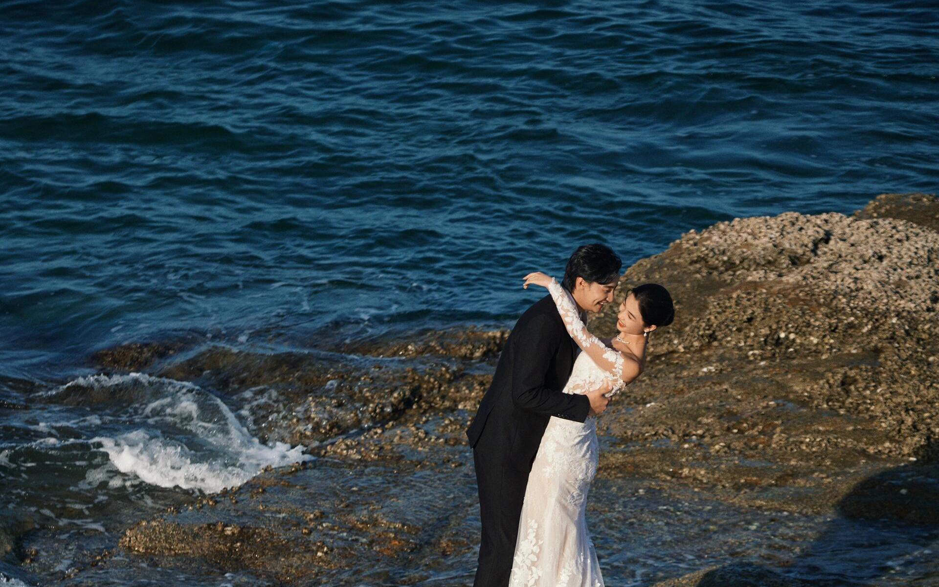 和愛人去海邊是一件浪漫的事