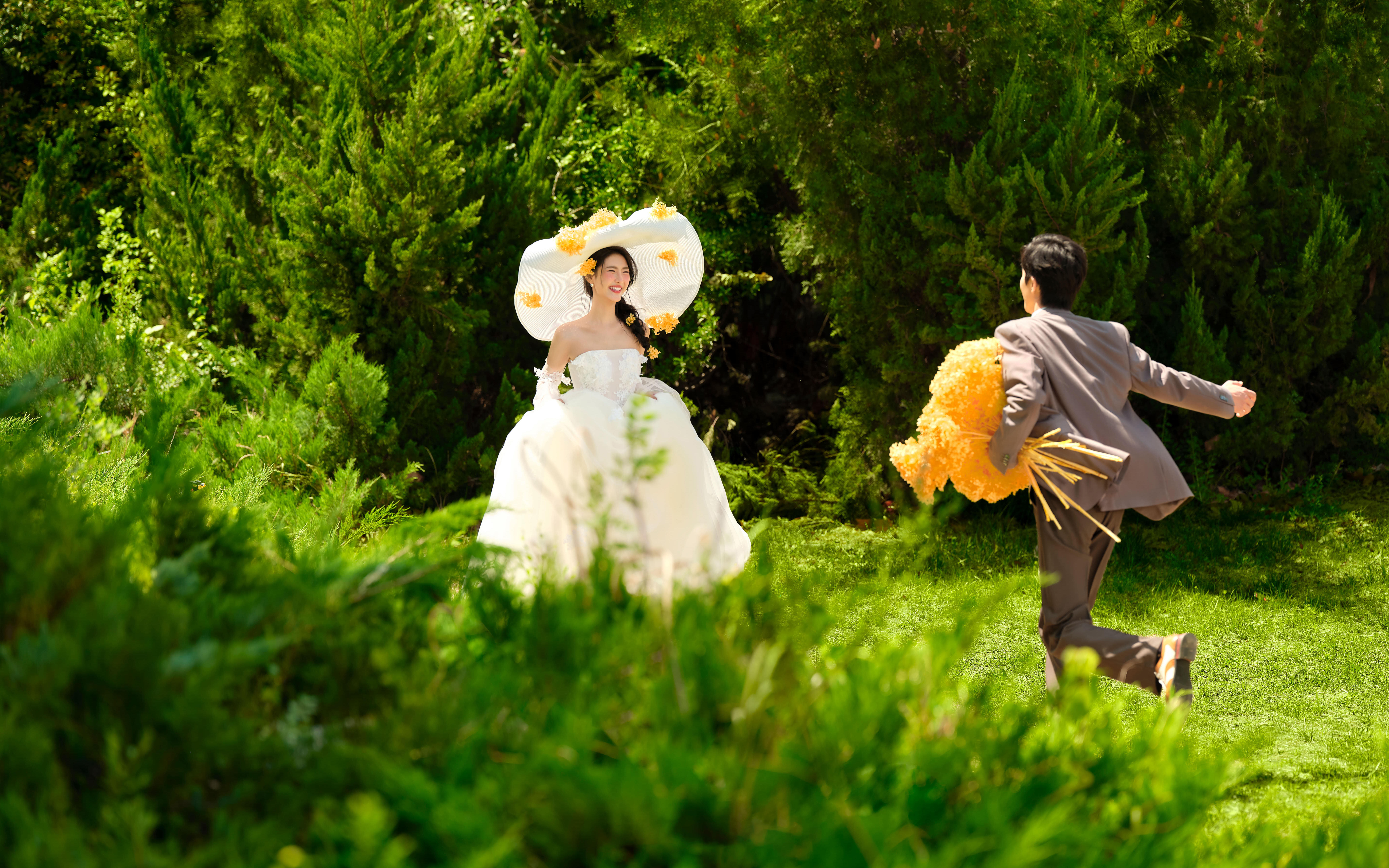 森系草坪婚纱照
