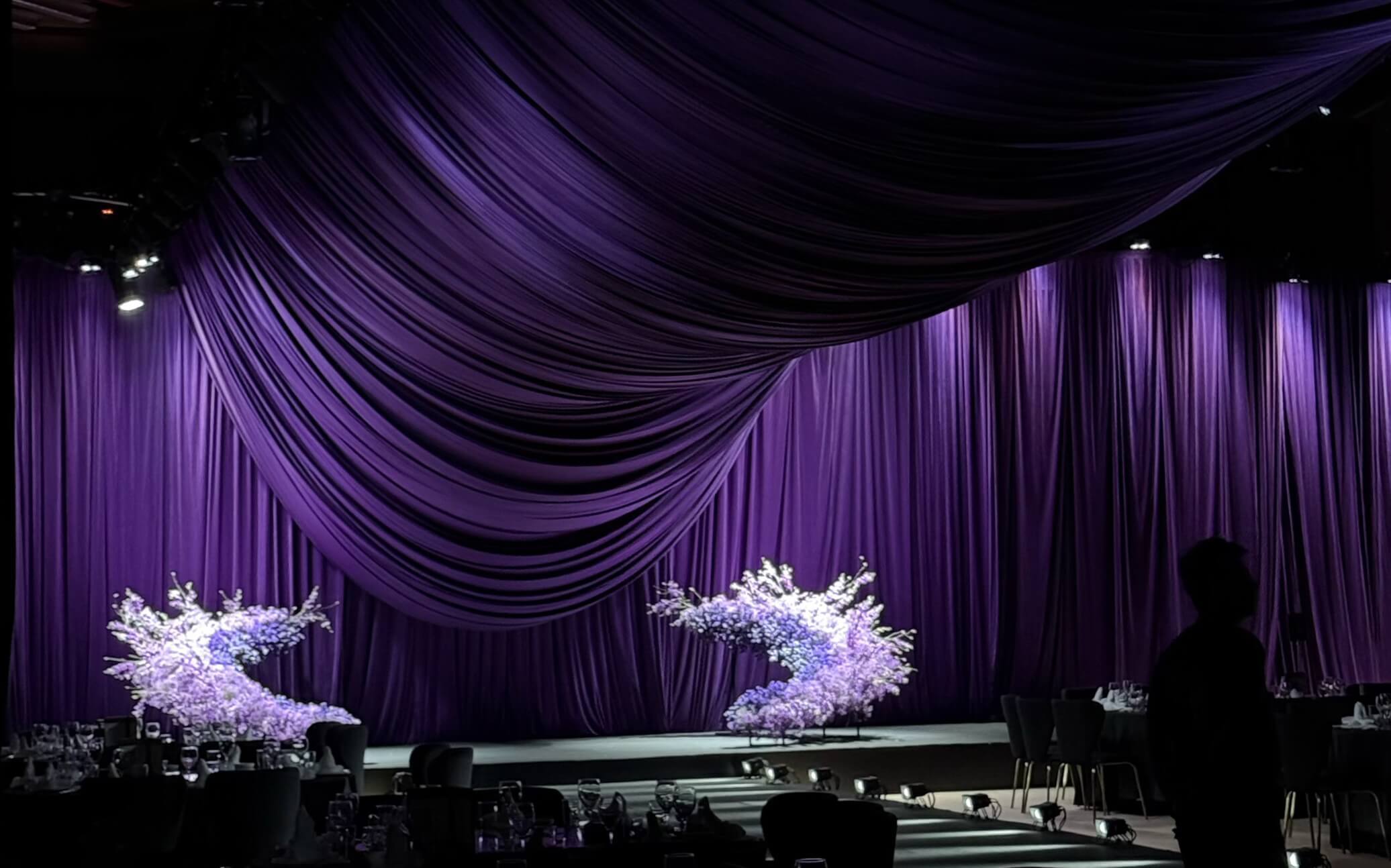 紫幔轻垂，爱意沉醉