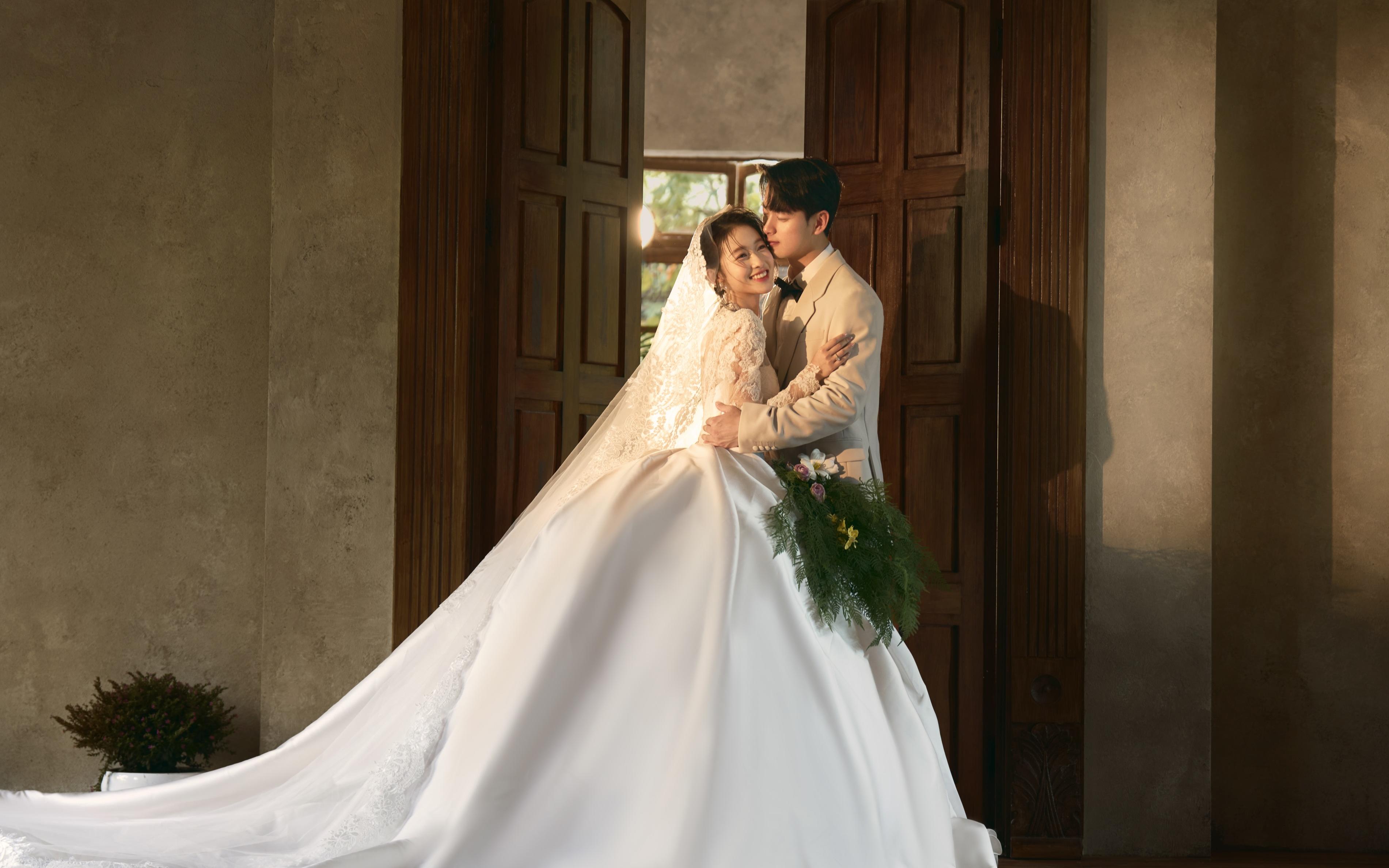 【芙洛拉之诗】中世纪复古美学婚纱照好惊艳