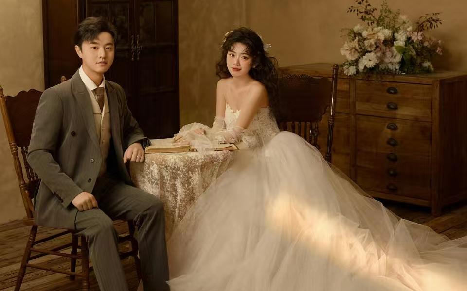 【解鎖中世紀(jì)法式少女的怦然心動(dòng)】