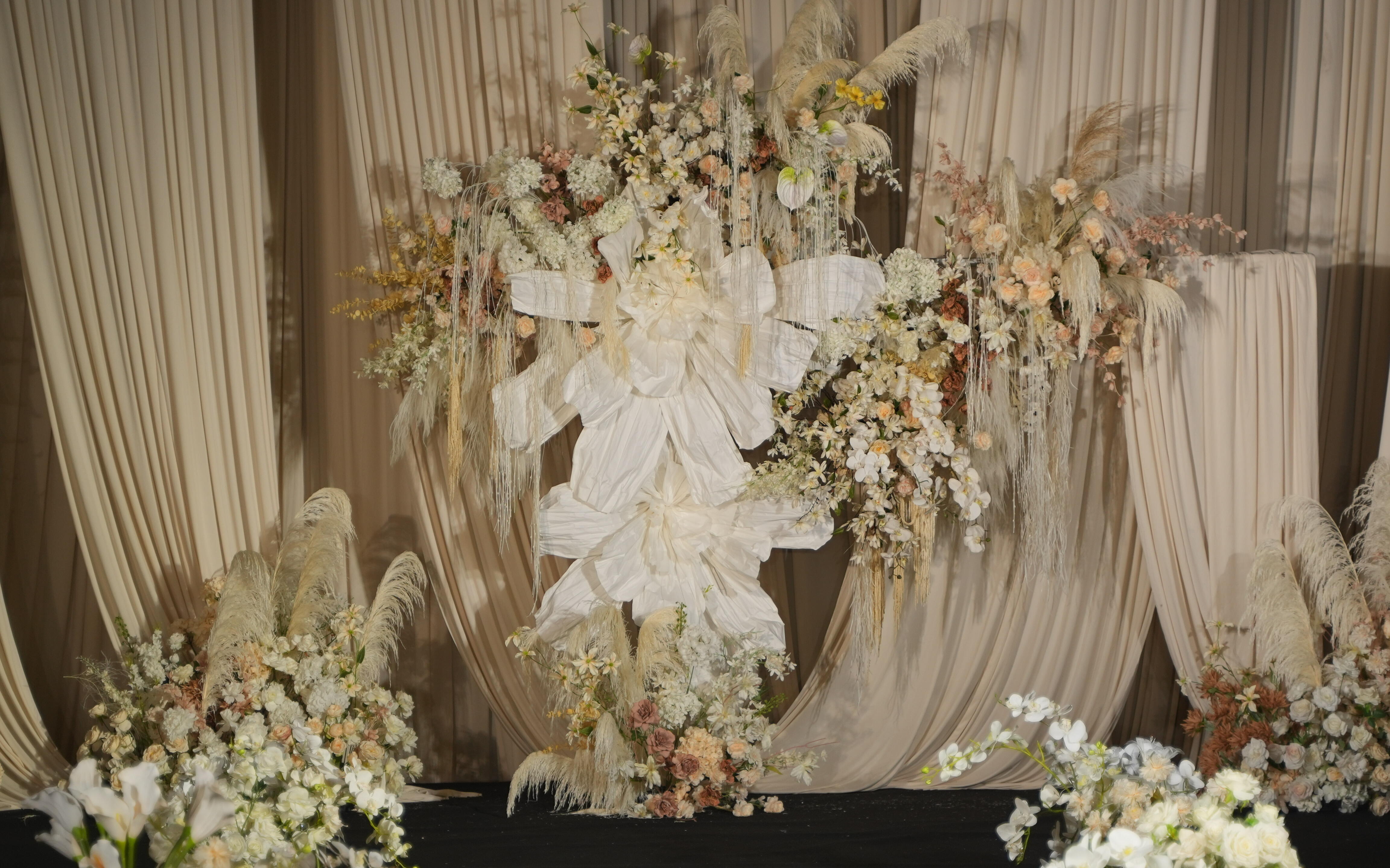 浪漫婚礼定制-香槟色布艺