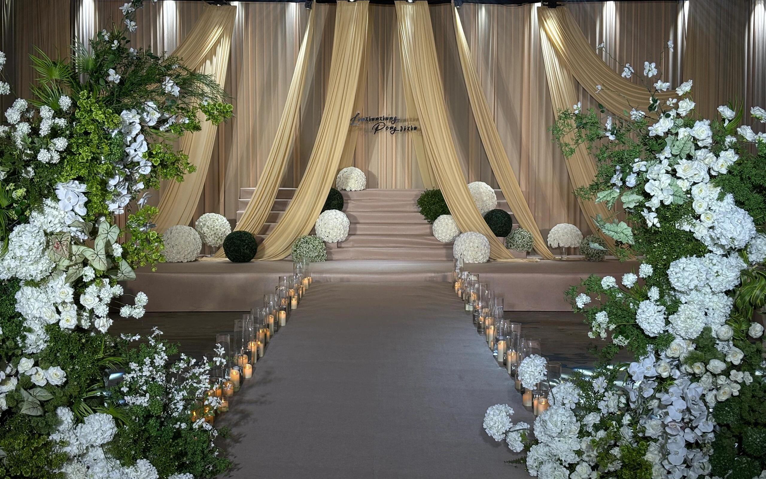 酒店绿白色布艺风