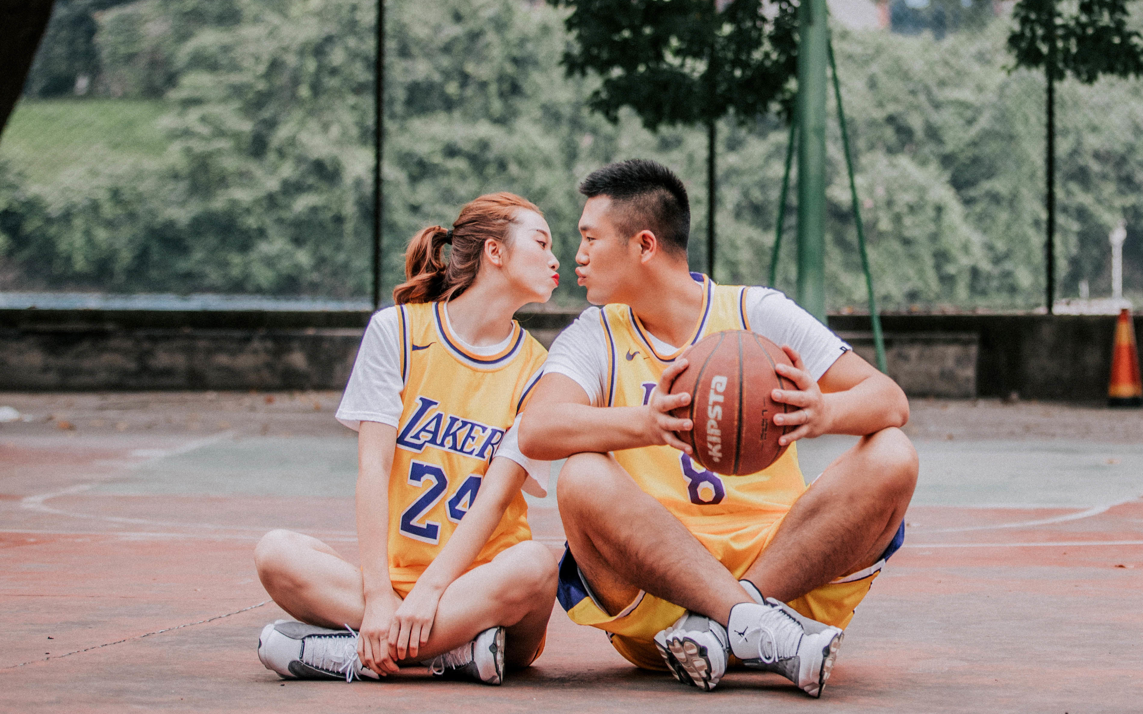 新时尚个性定制材质婚纱照活动套餐