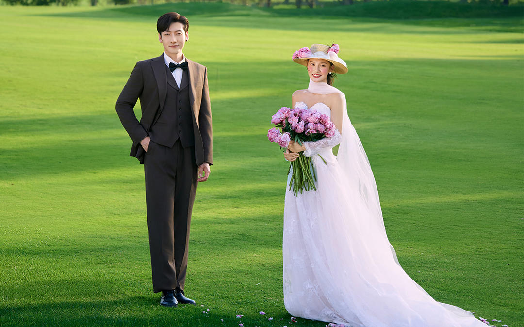 【西北龙摄影】法式草坪小清新婚纱照