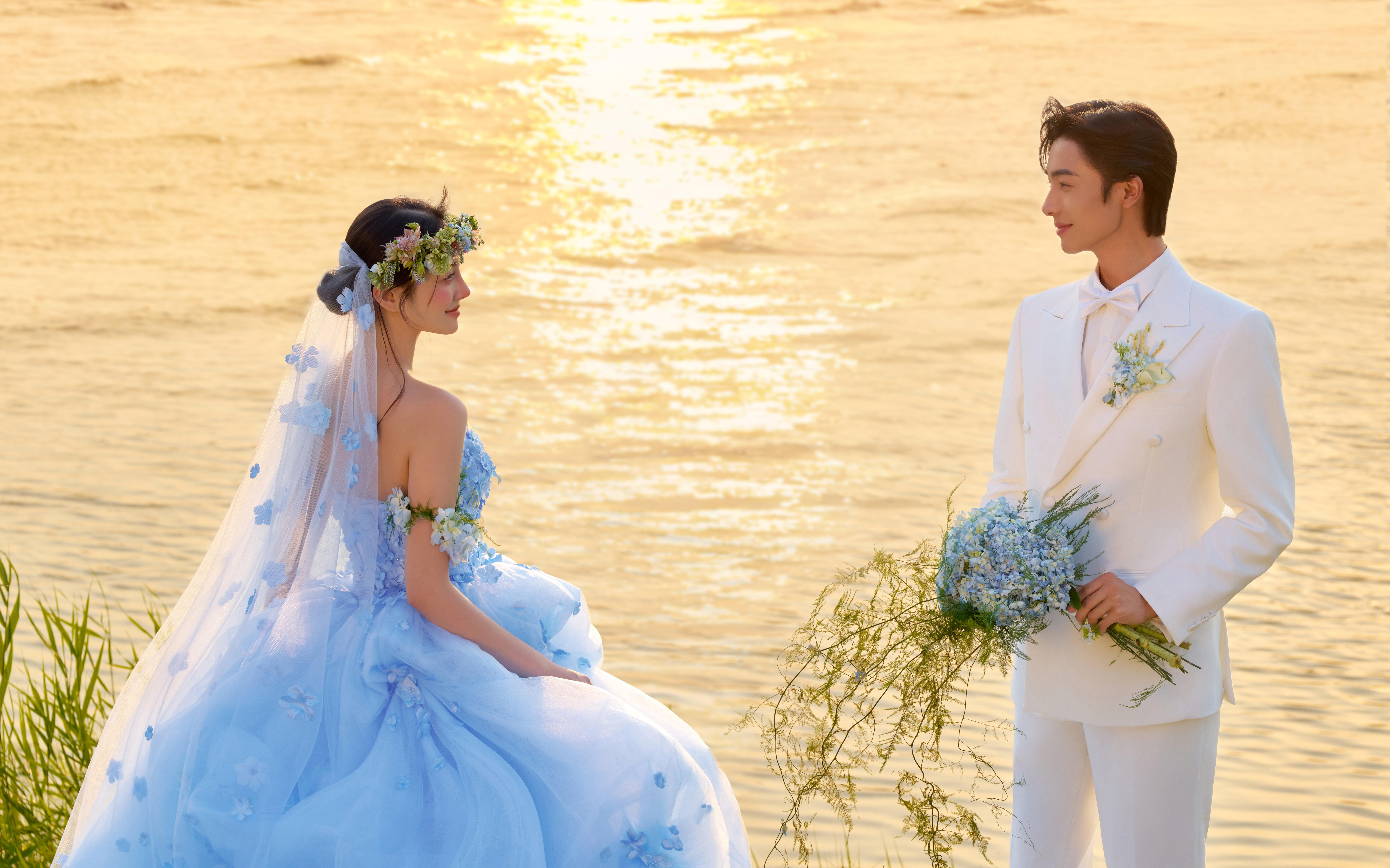 【湖景婚纱照】鎏金余晖下谱写我们专属的爱情乐章