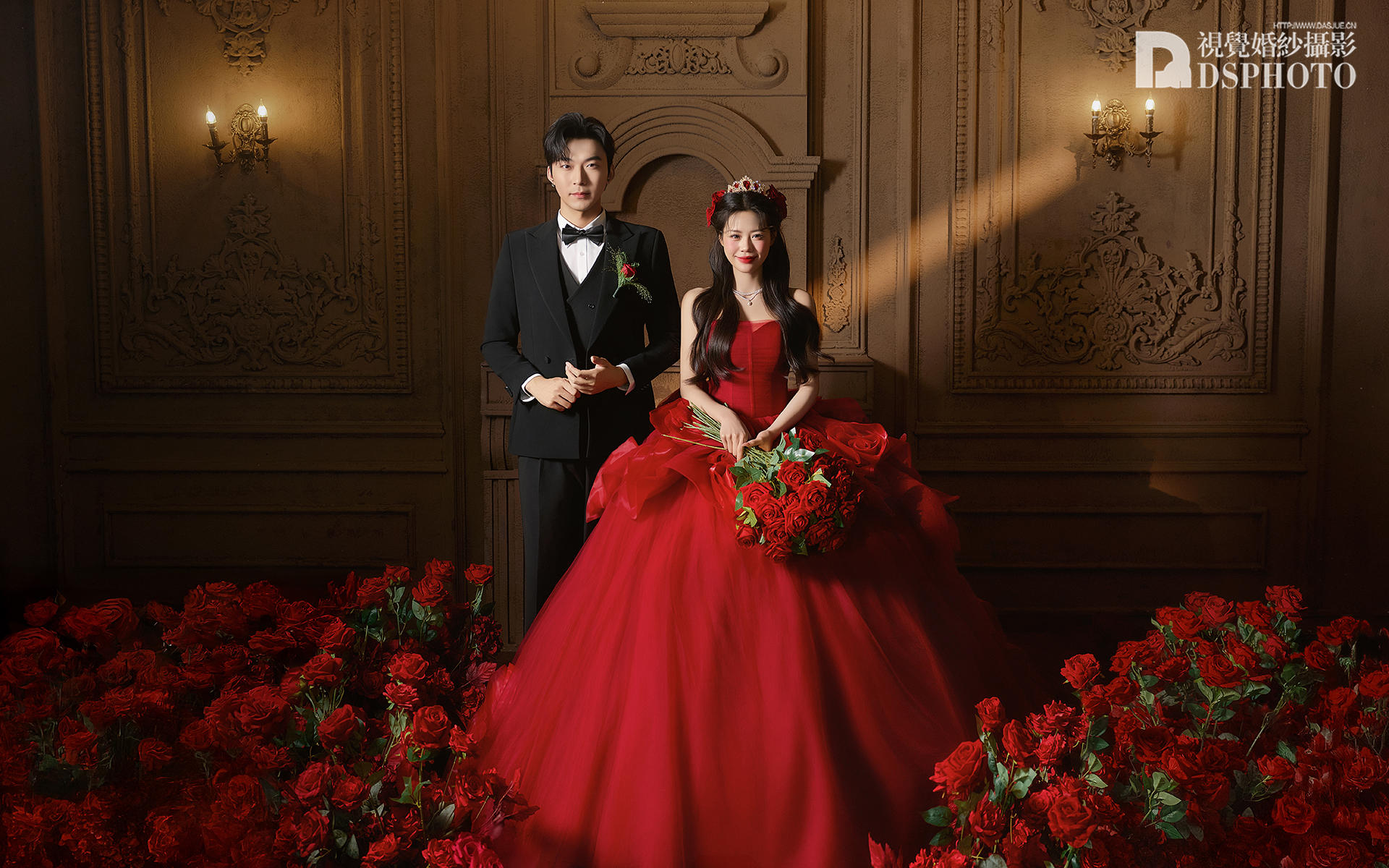 闯入凡尔赛的玫瑰秘境｜电影感婚纱照也太好磕了✨