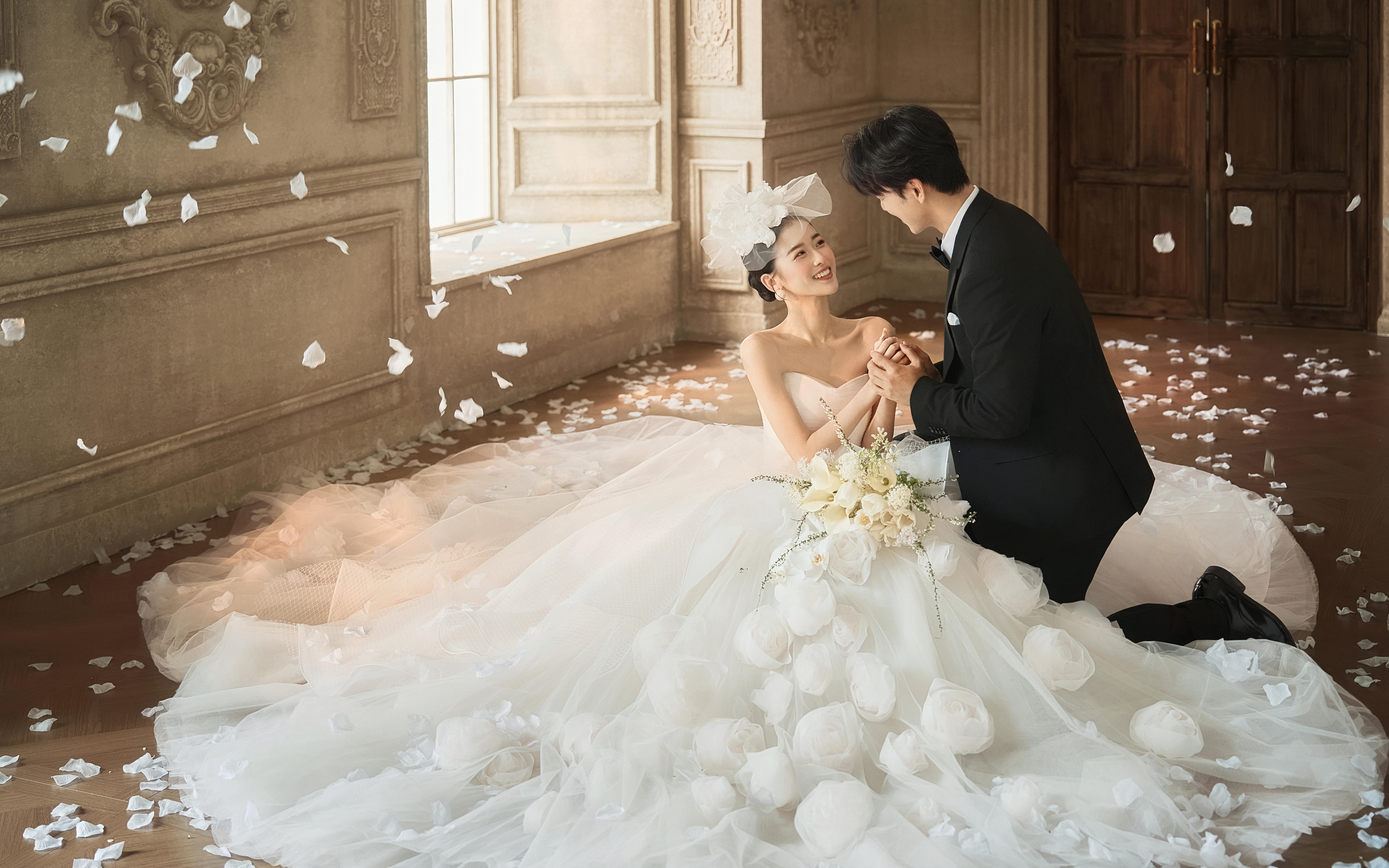 瘋狂尖叫?復(fù)古主紗婚紗照張張美到封神