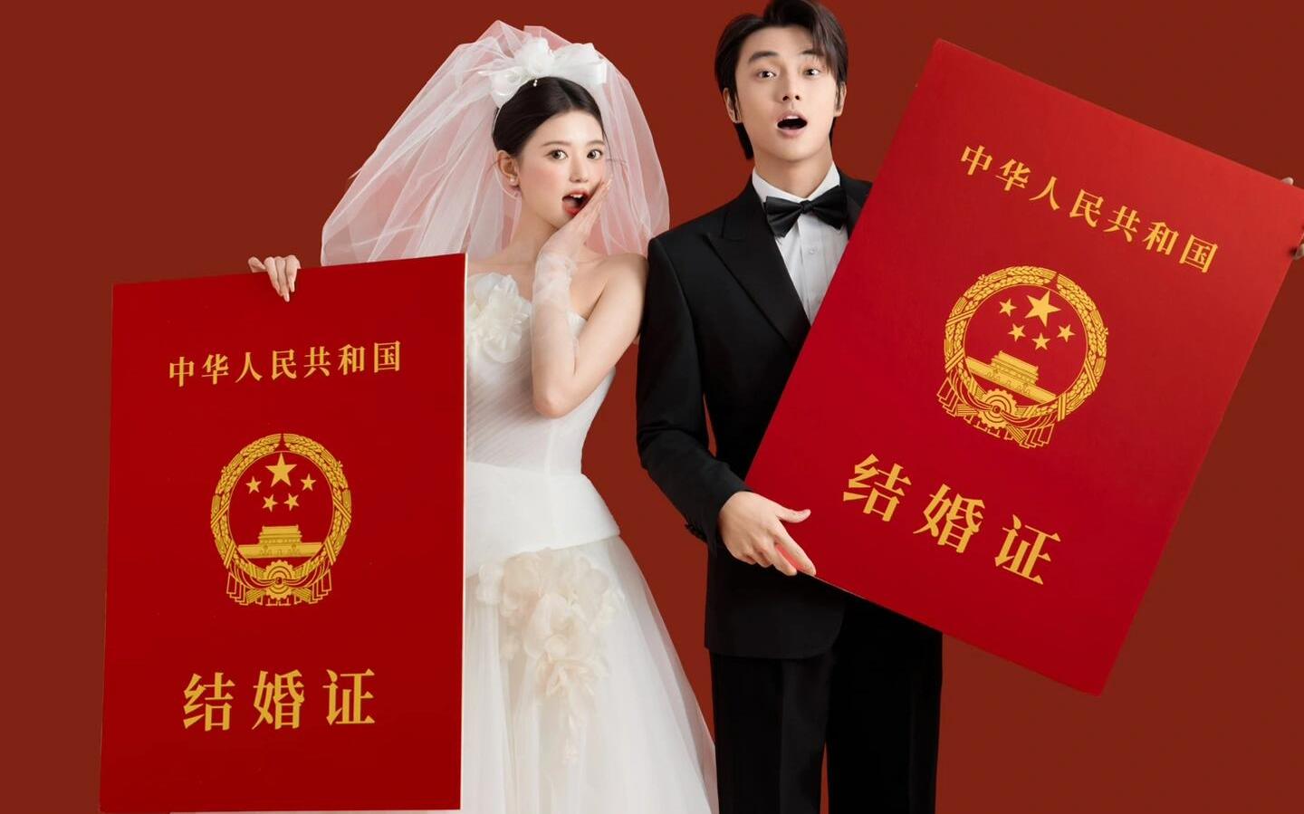 【喜嫁系列】结婚必备‼️复古红底婚纱照每一张都好
