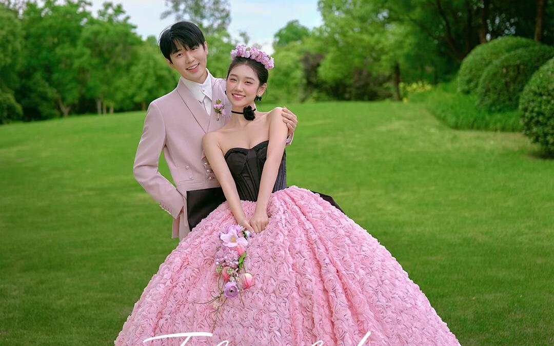 甜妹必拍 森系公主草坪婚纱照一整个心动