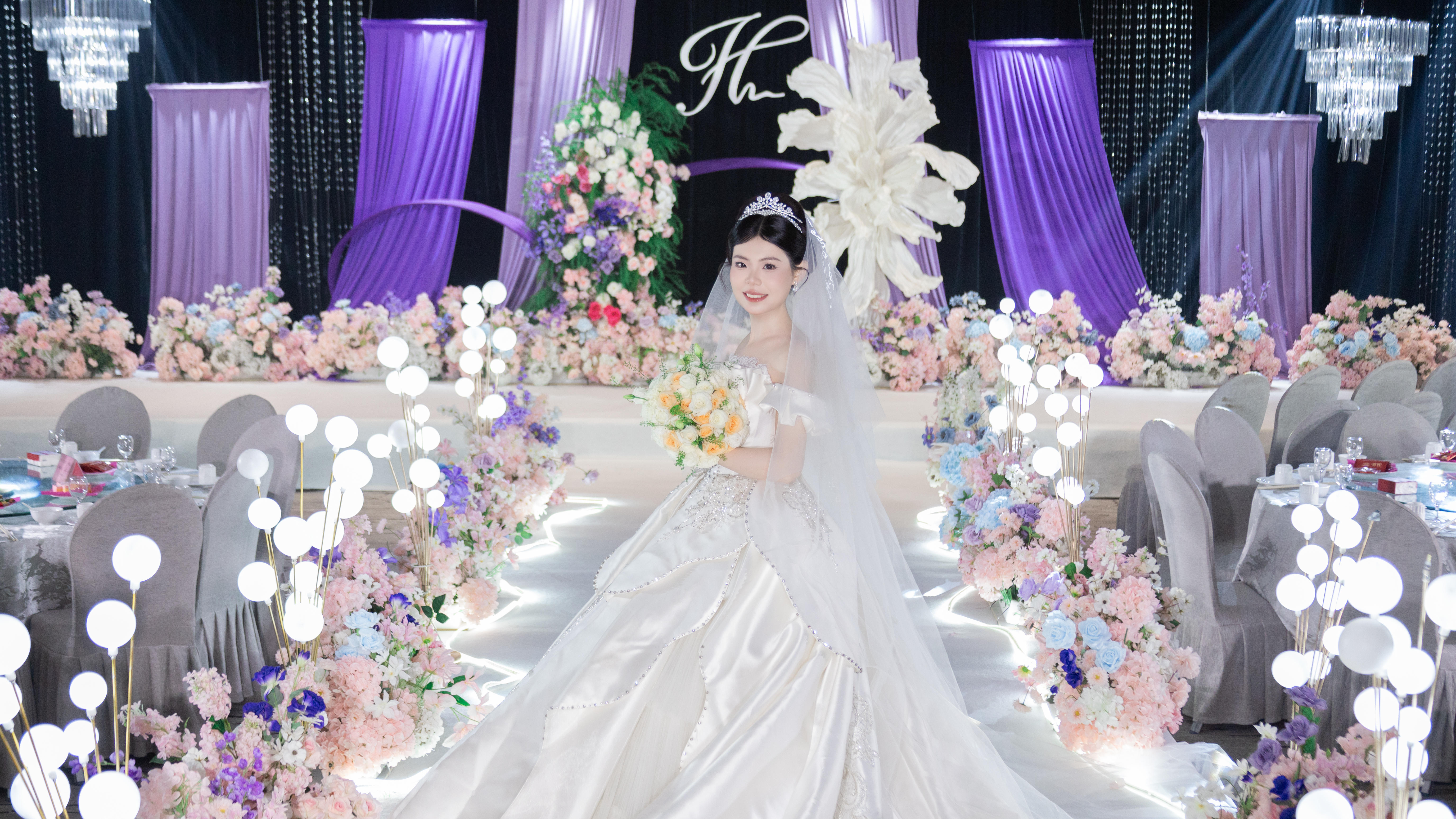 夢(mèng)幻香芋紫婚禮｜把莫奈花園搬進(jìn)宴會(huì)廳的浪漫