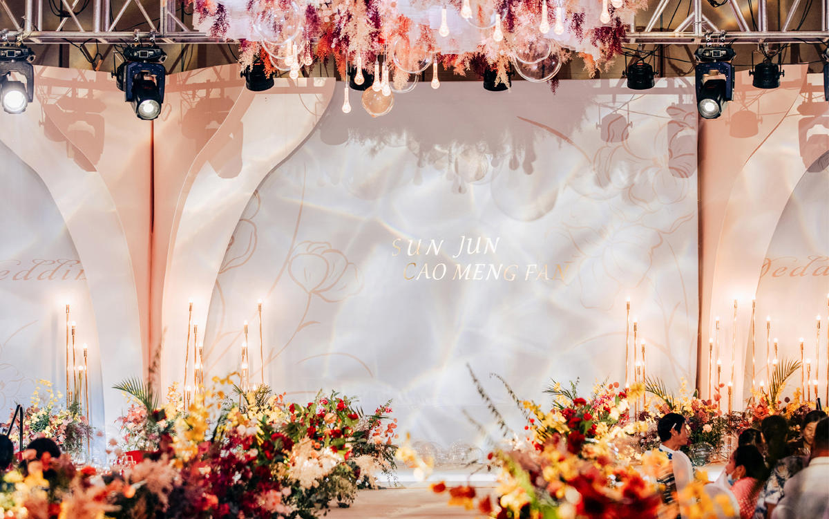 书法大厦和鸣厅|梦幻香槟色婚礼风格