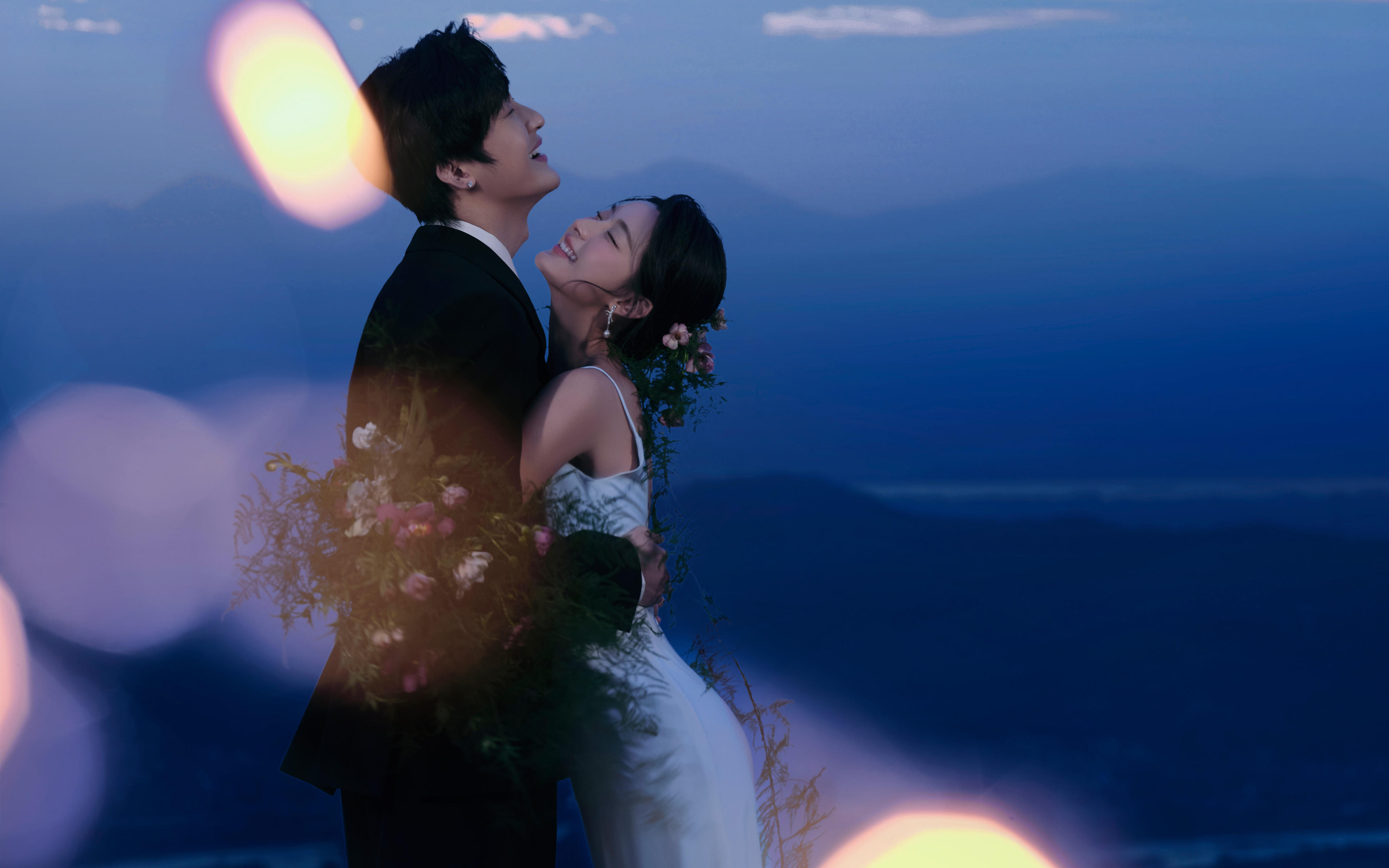 山顶浪漫夜景婚纱照