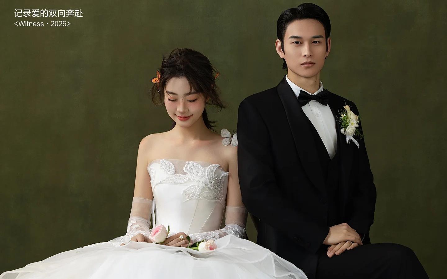 🍃复古绿幕前，白纱如月光织就的幔帐