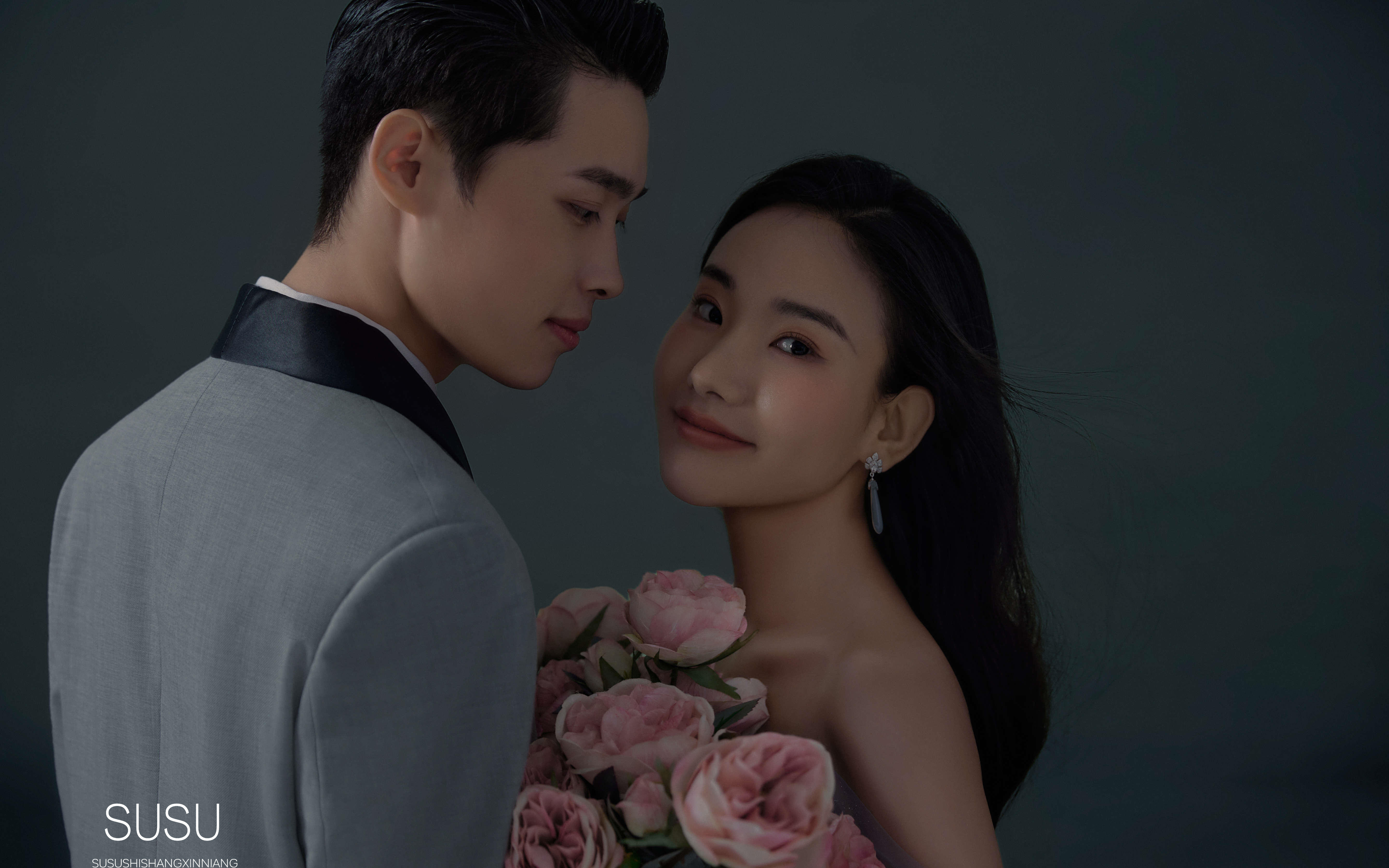 分享室内冷调高级感婚纱照|简直美出圈了