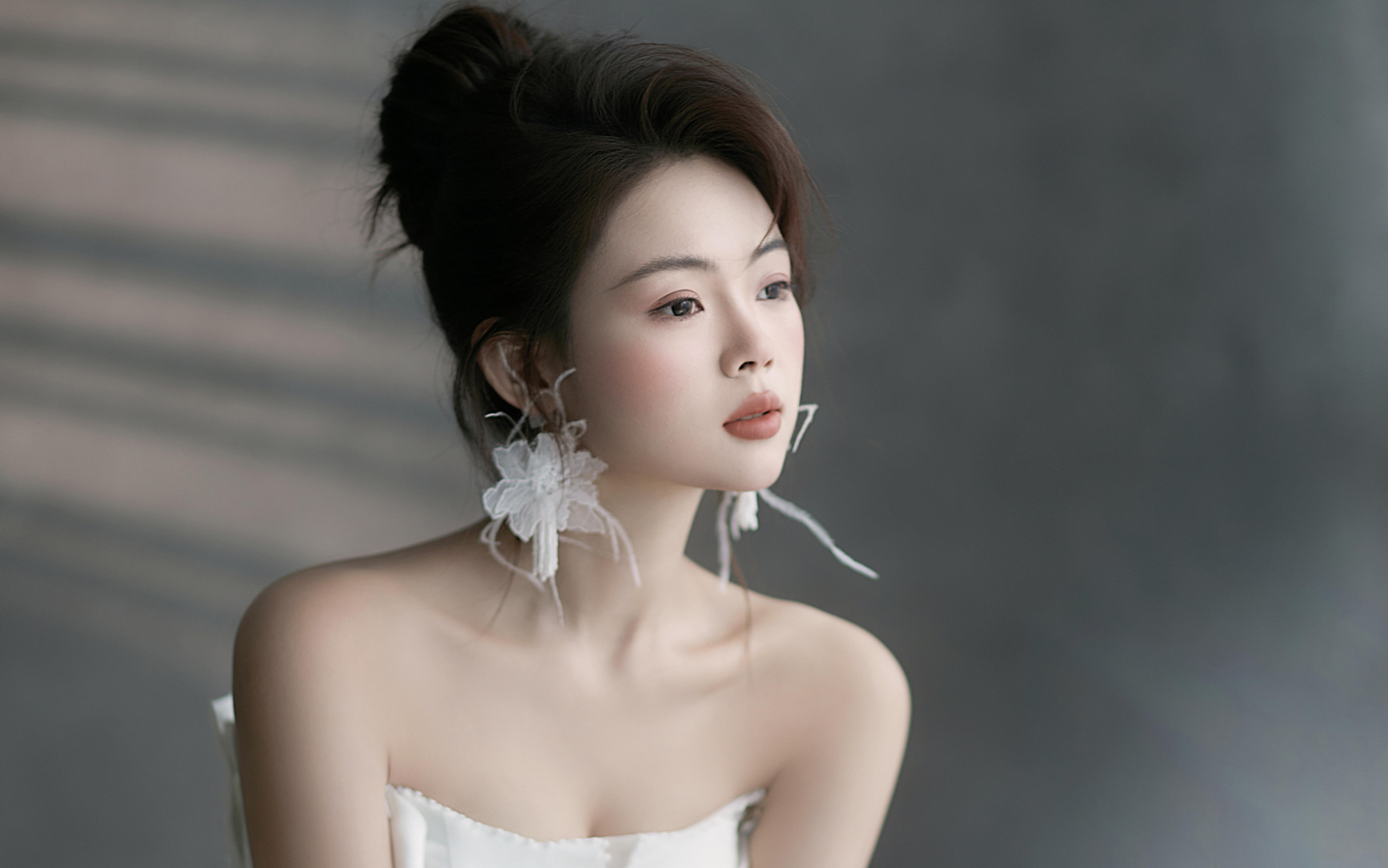 《极简》