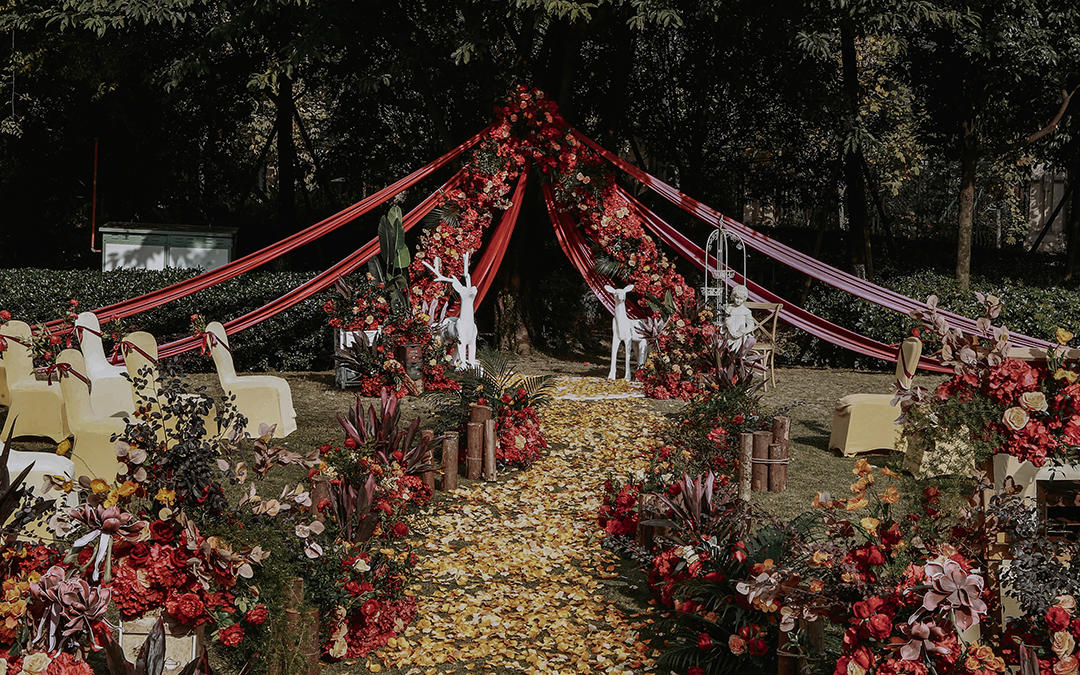 卡洛米斯婚礼推荐轻奢婚礼布置风格