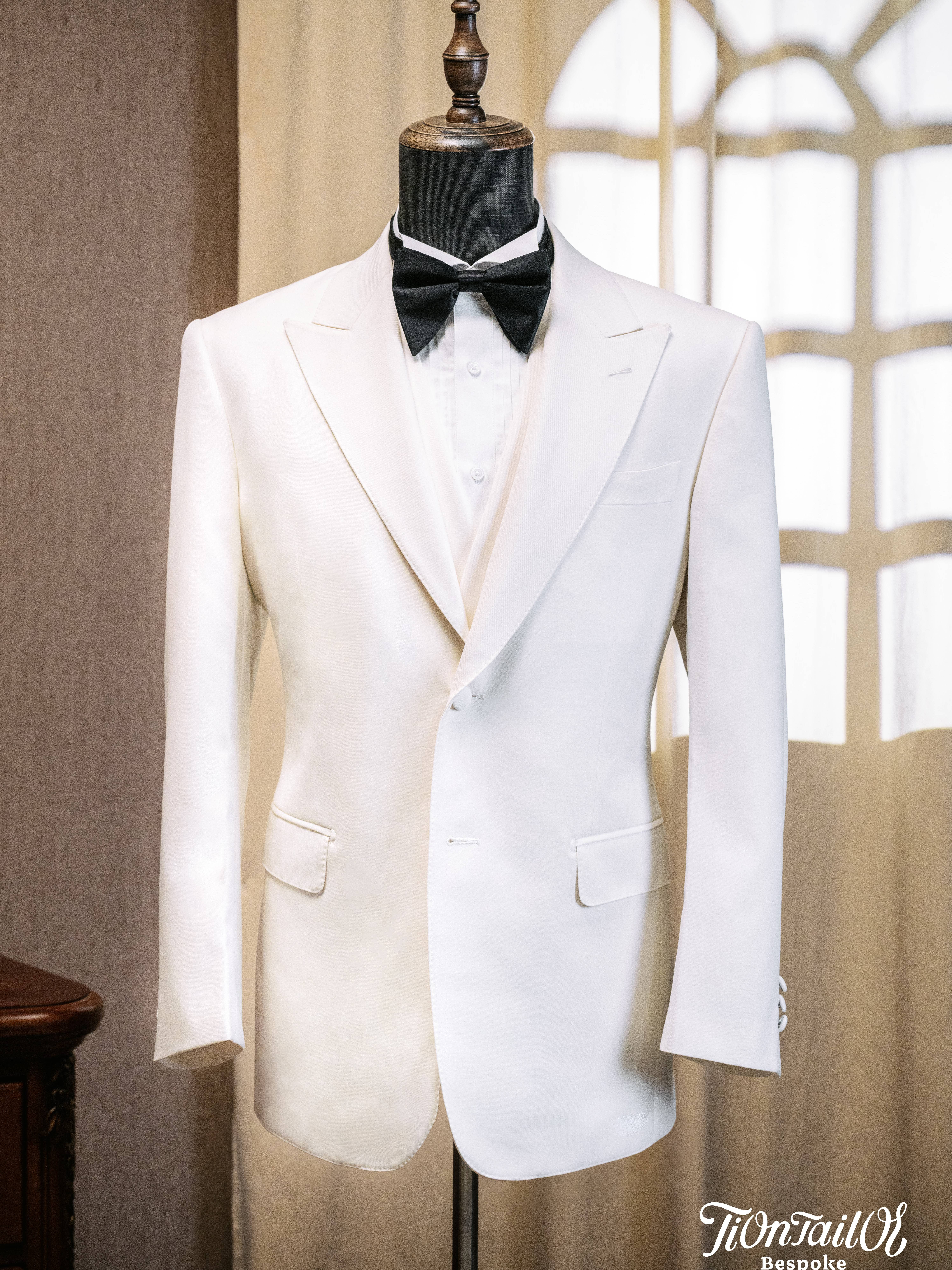 塔士多礼服-亮白