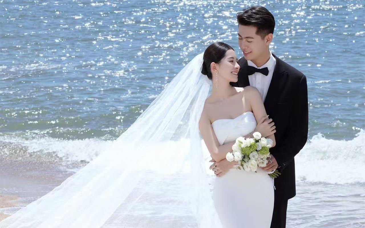 【波光粼粼电影感 海景婚纱照 】