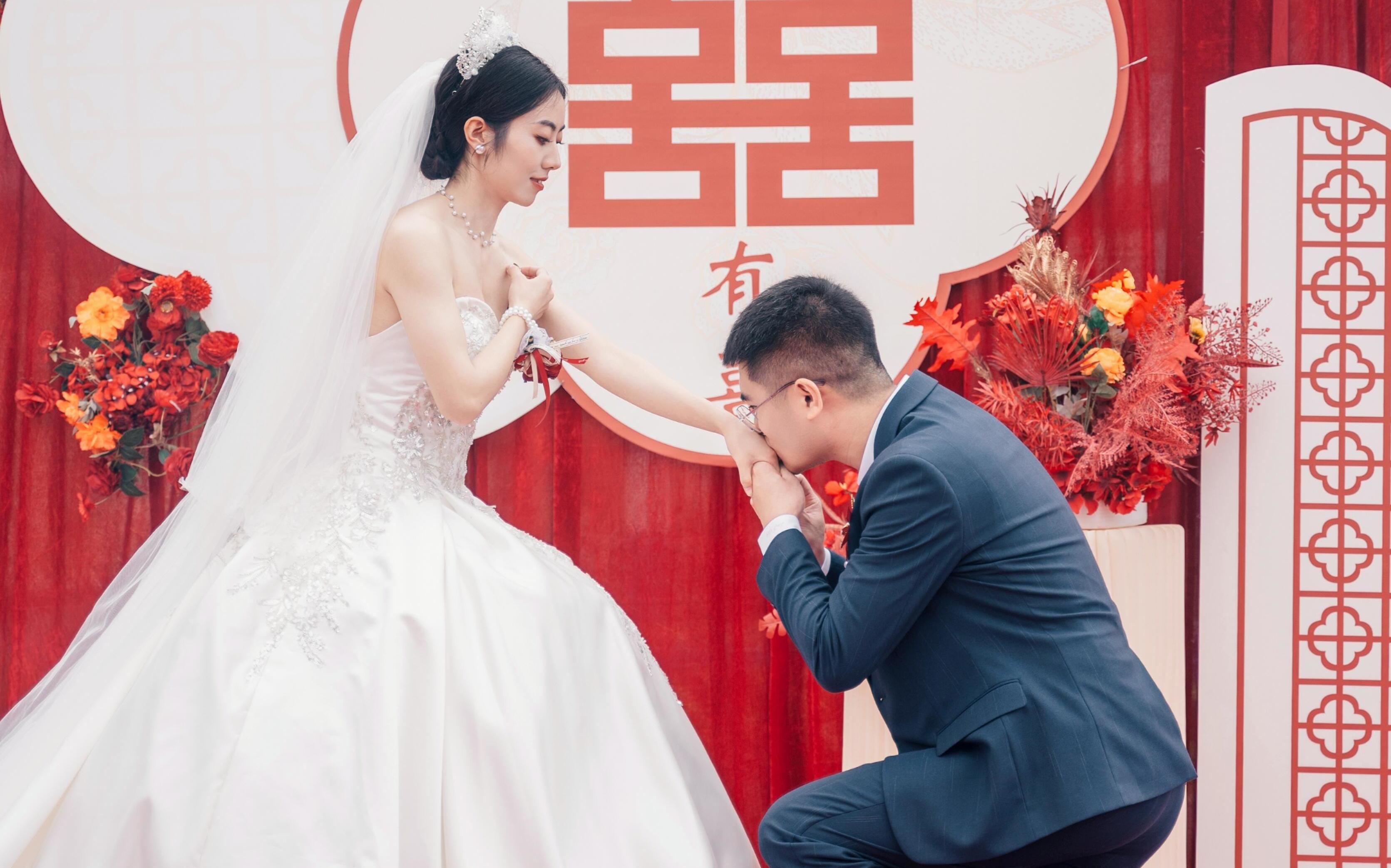 【红妆】农村户外搭建的婚礼也可以很出片