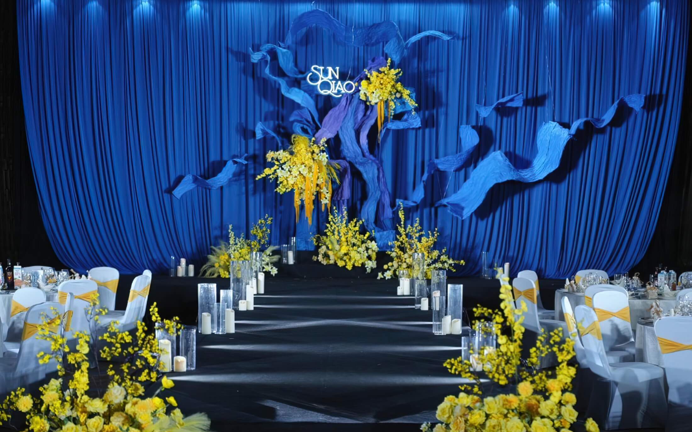 克萊因藍(lán)撞色婚禮