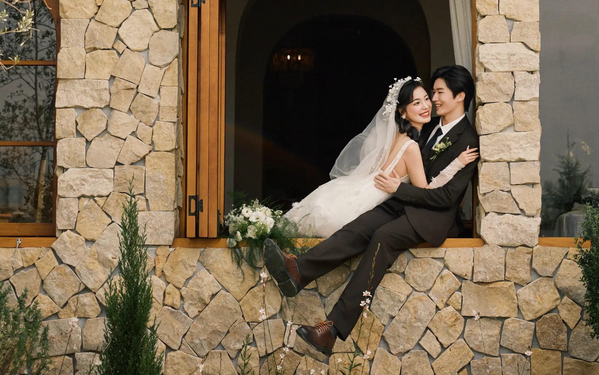 千呼万唤！承包春夏氛围感的法式婚纱照来也