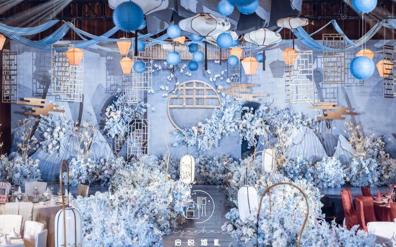 【启悦】#秋季钜惠#大气吊顶蓝色婚礼