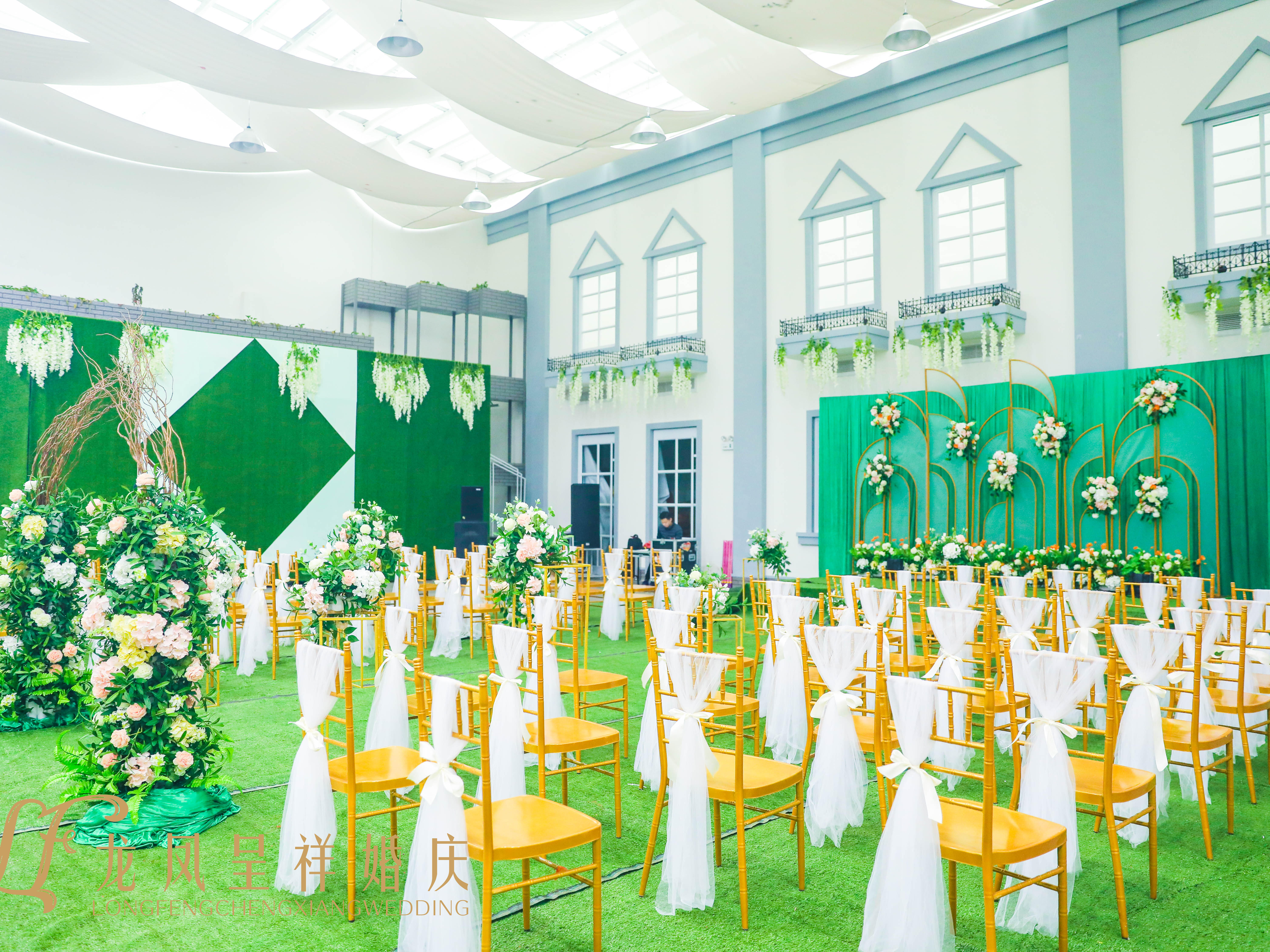 公安龙凤呈祥婚庆 专属定制婚礼策划统筹服务