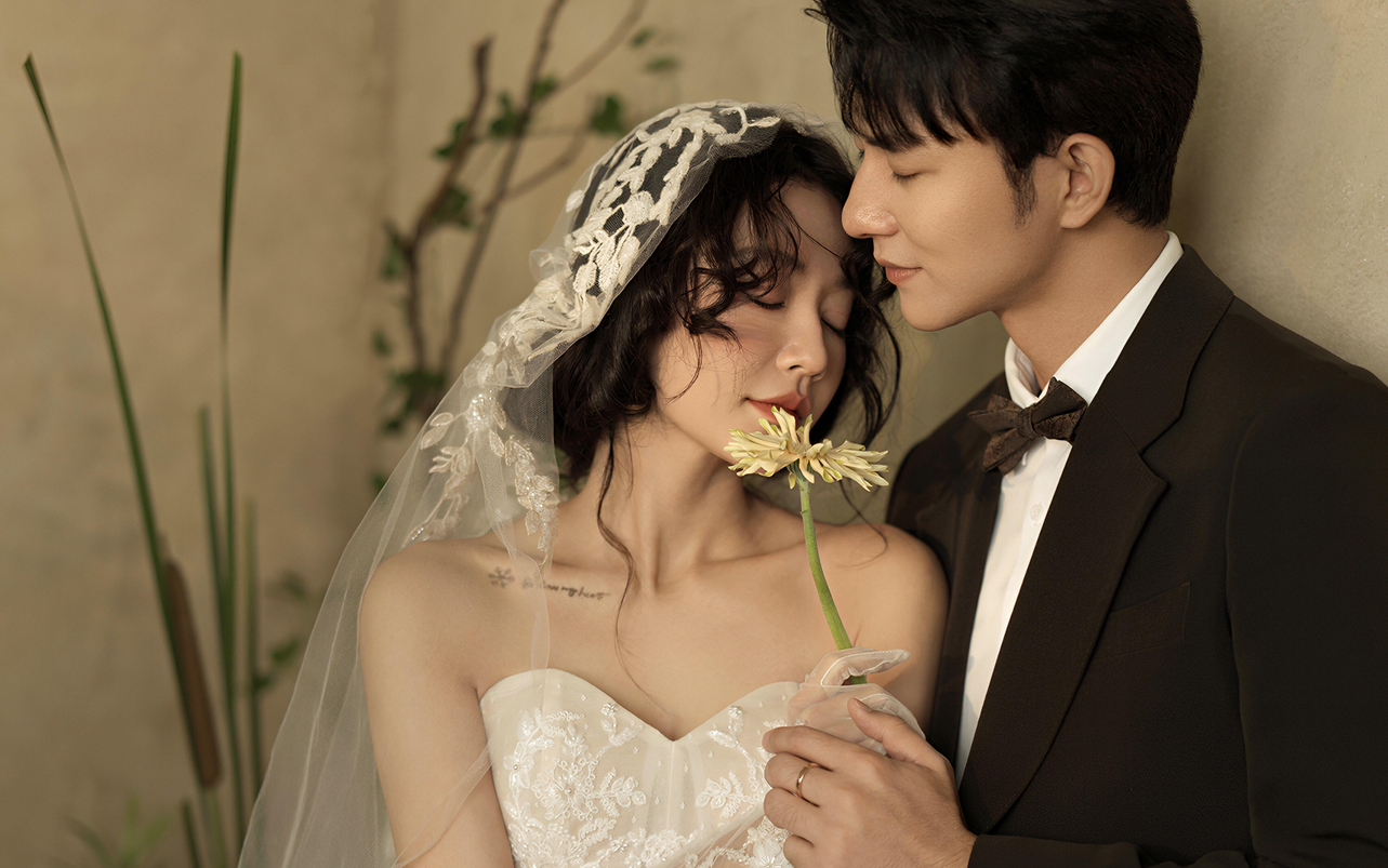 终于拍到喜欢的法式复古光影婚纱照啦