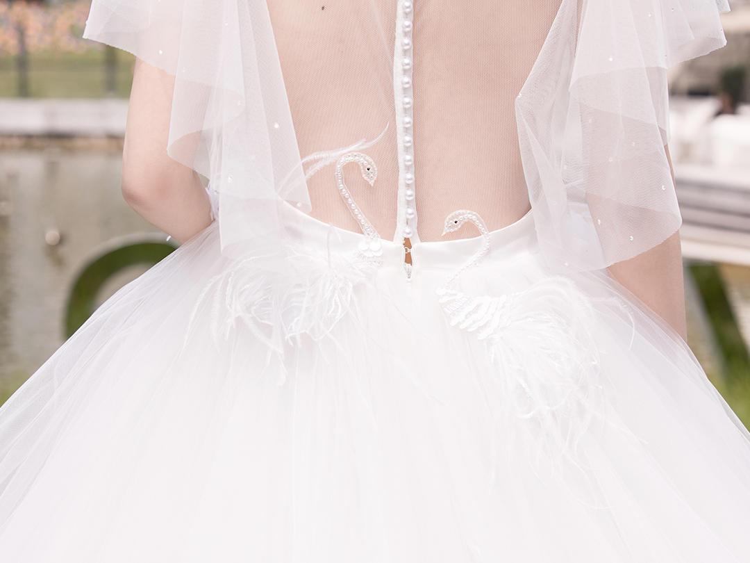 【良景花意婚纱】sole系列