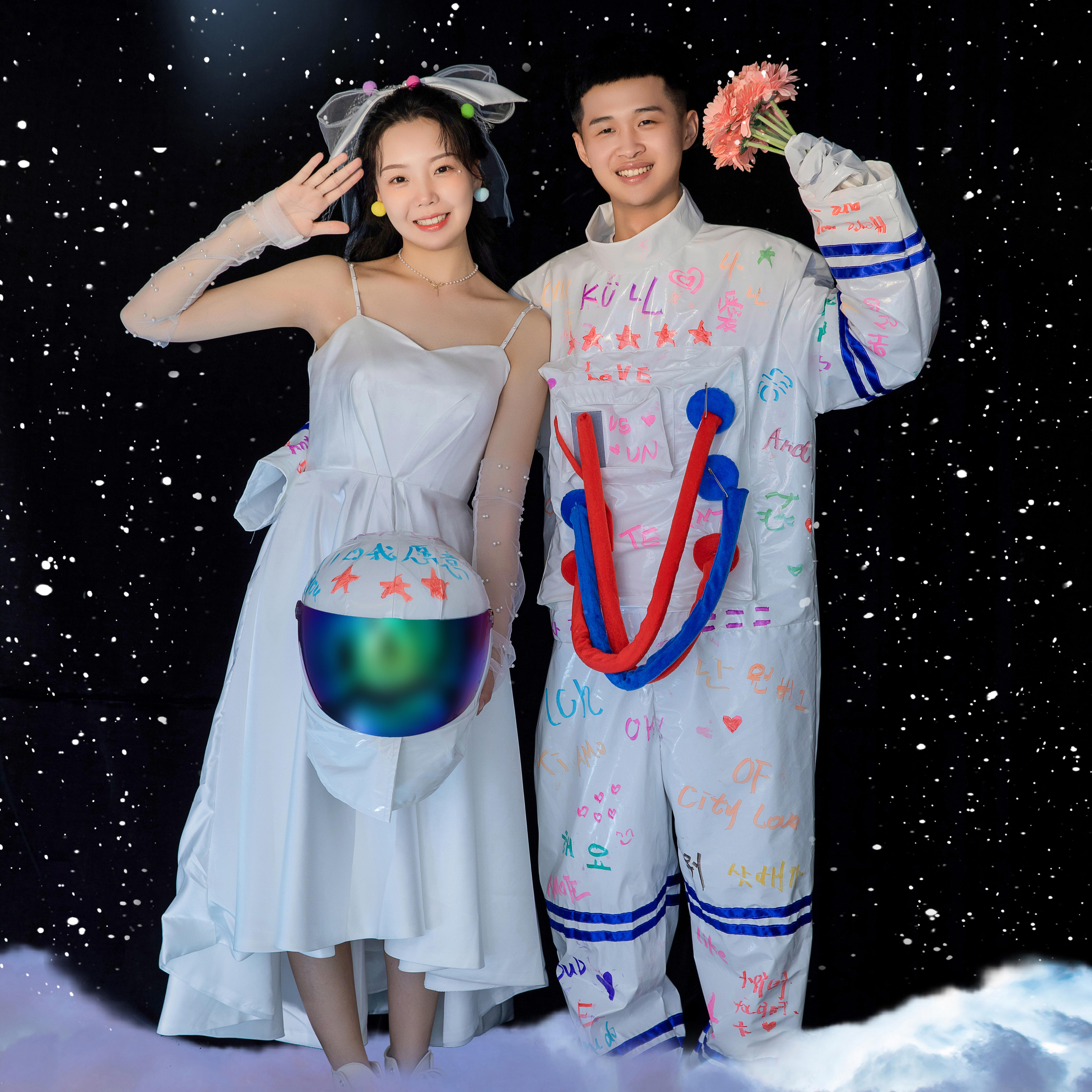 我是你的宇航员，一辈子守护我的小行星